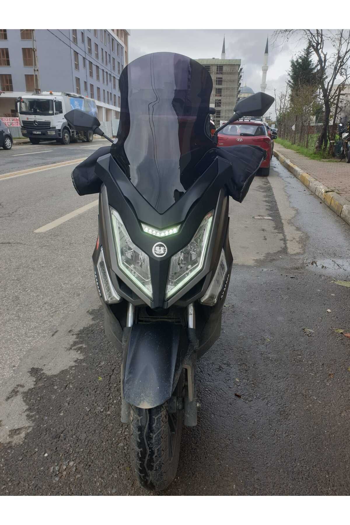 Yuki T9 strom 125 Ön Cam 2021-2025 Model 62cm Şeffaf Renkli 4mm