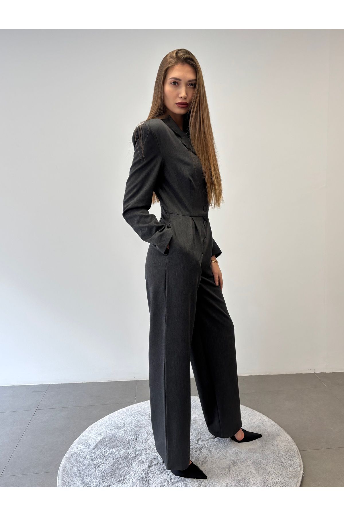 ossons-Buttoned Jumpsuit with Shoulder Padding 6