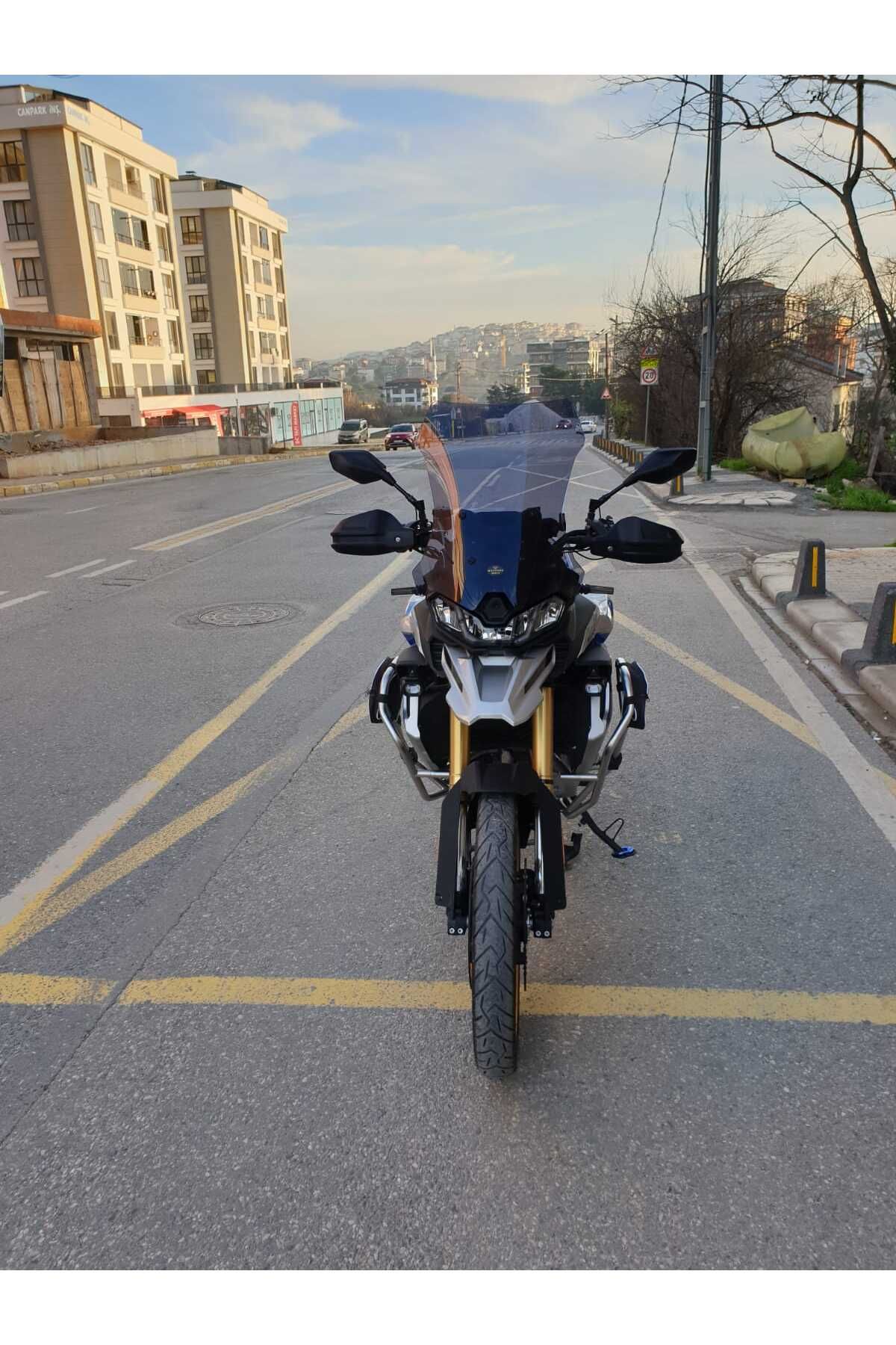 Voge DSX 900 Siperlik Ön Cam 2025 Model 53cm Füme Renkli 4mm