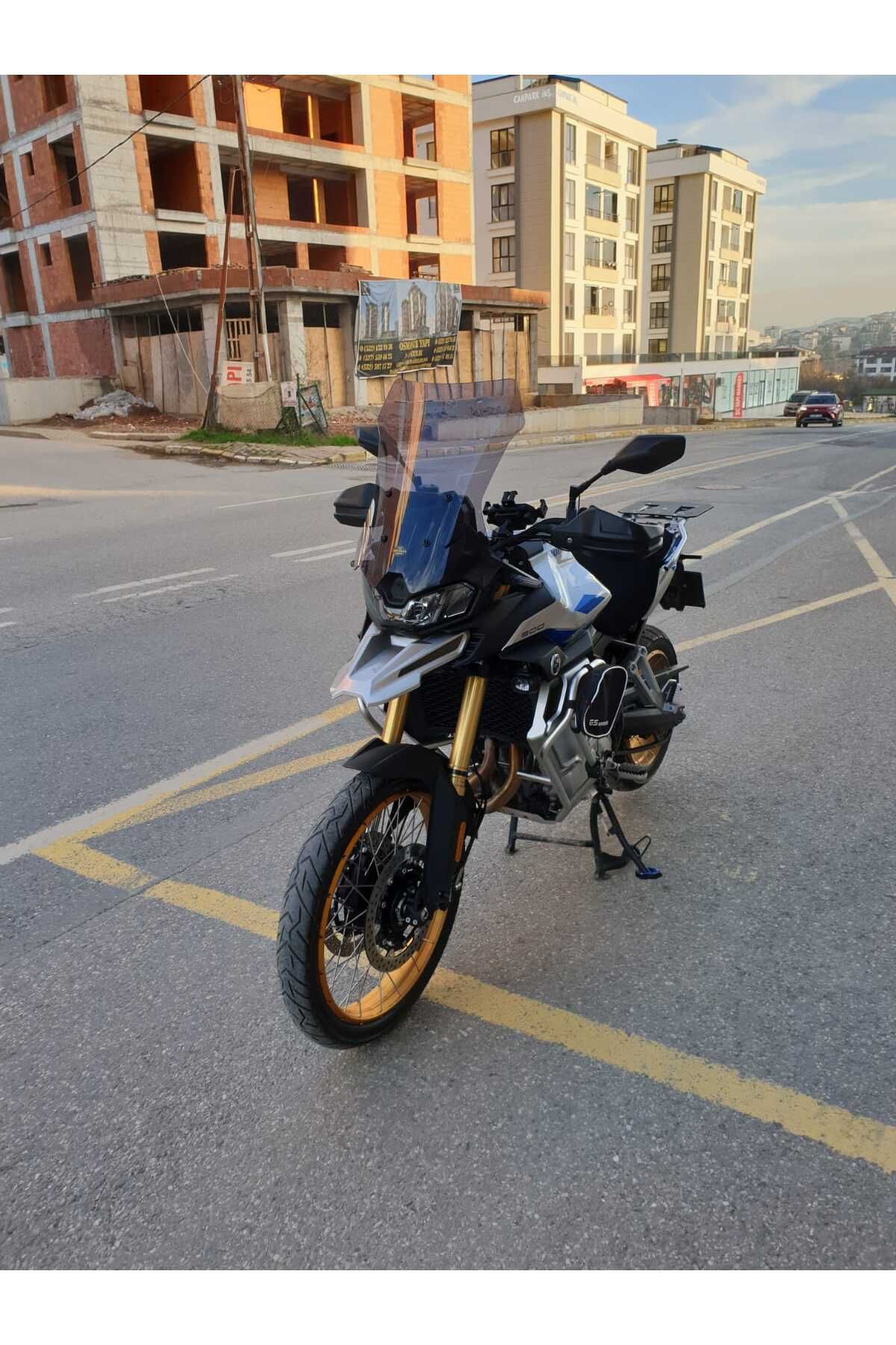 Voge DSX 900 Siperlik Ön Cam 2025 Model 53cm Füme Renkli 4mm