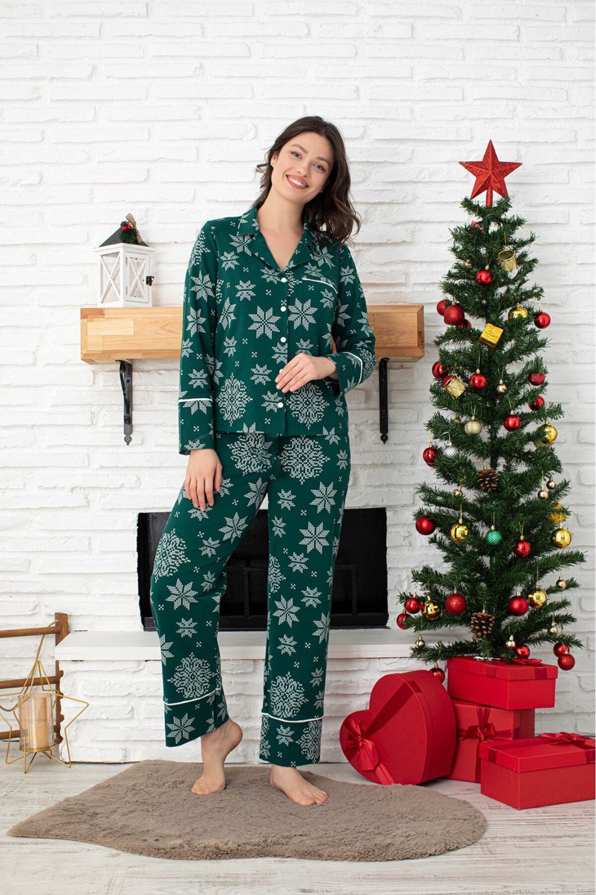 İPEKTENİM TEKSTİL-New Year's Themed Snowflake Patterned Buttoned Pajamas Set 2