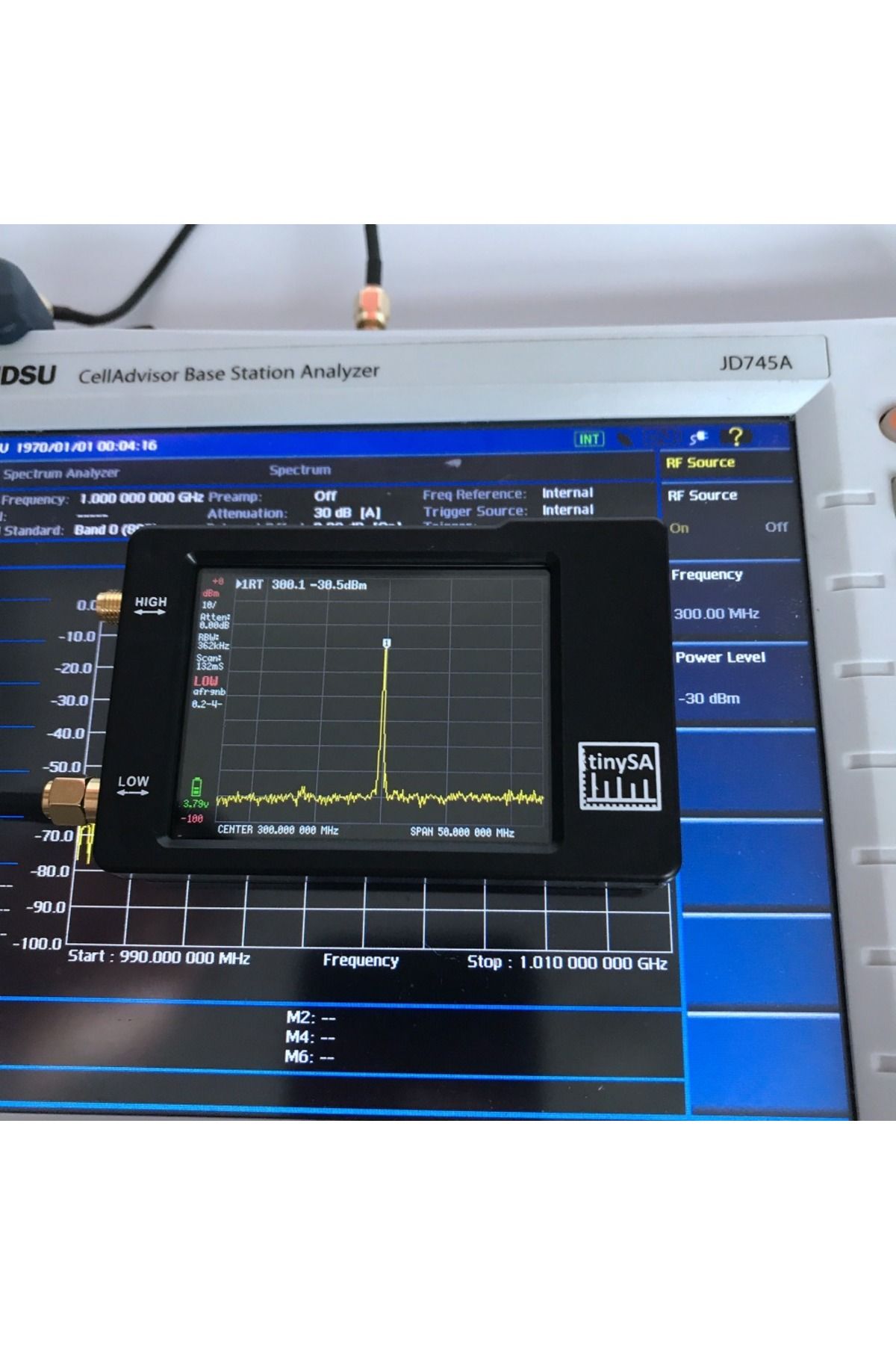 TOOLTOP-Original Hugen Version TinySA 2.8 inch Display 100kHz to 960MHz Hand held Tiny Spectrum Analyzer ... 4