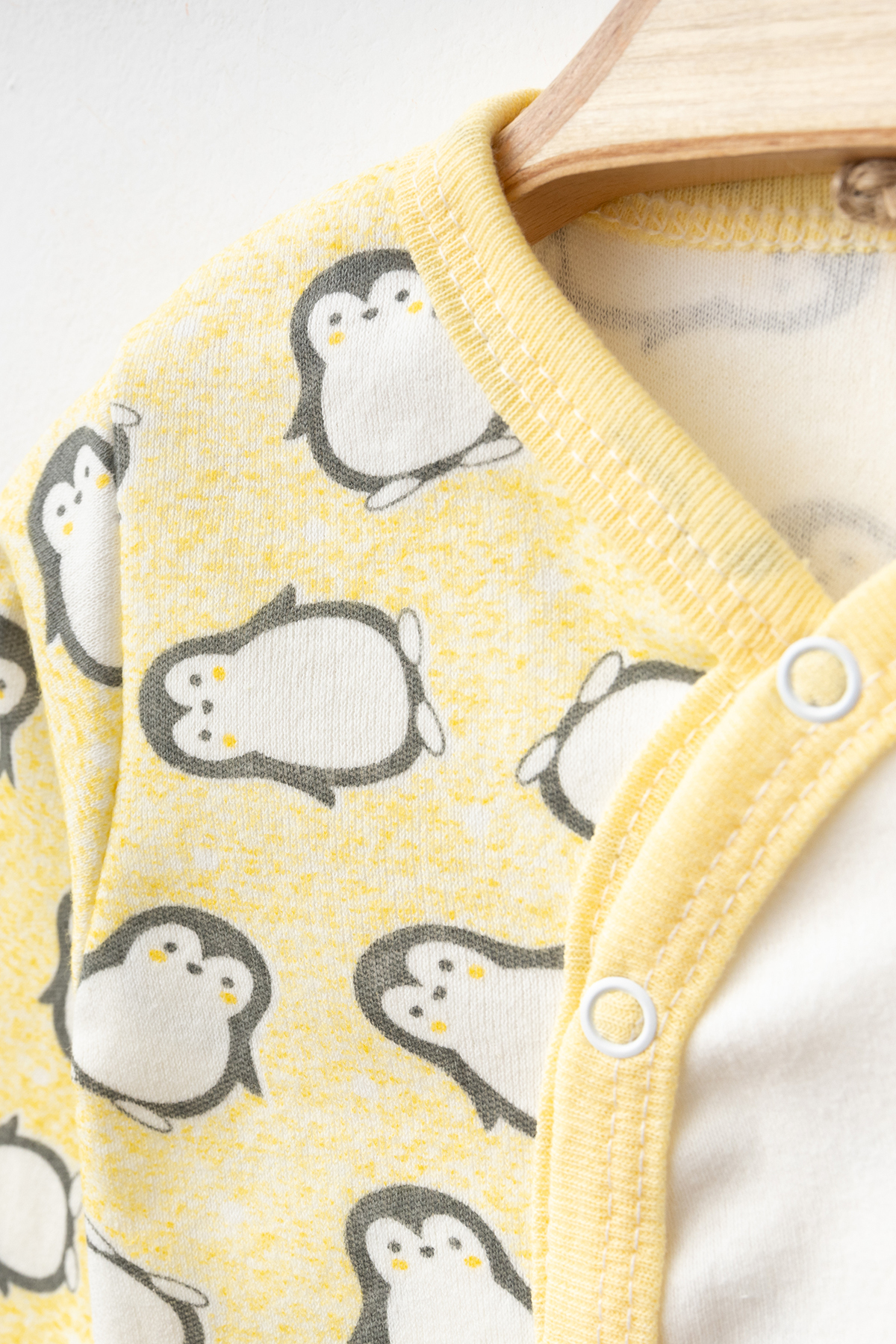 yukobaby bebeğiniz için en doğalı Bebek Penguenli 3'lü Yenidoğan Hastane Çıkışı Zıbın Seti Bebe Takımı yk231224 fotoğrafı 3 (önizleme)