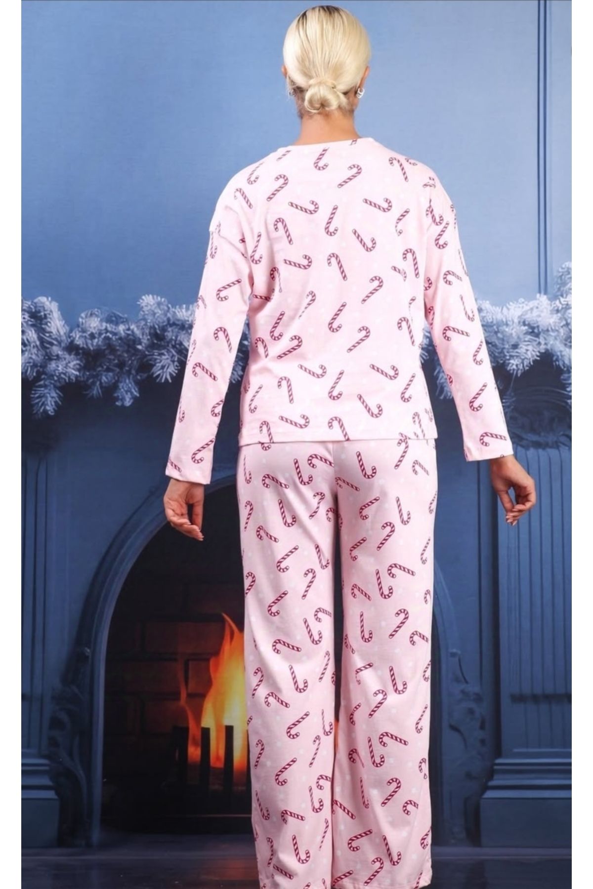 Pamuklu Yılbaşı Temalı Örme Pijama Takımı - 2
