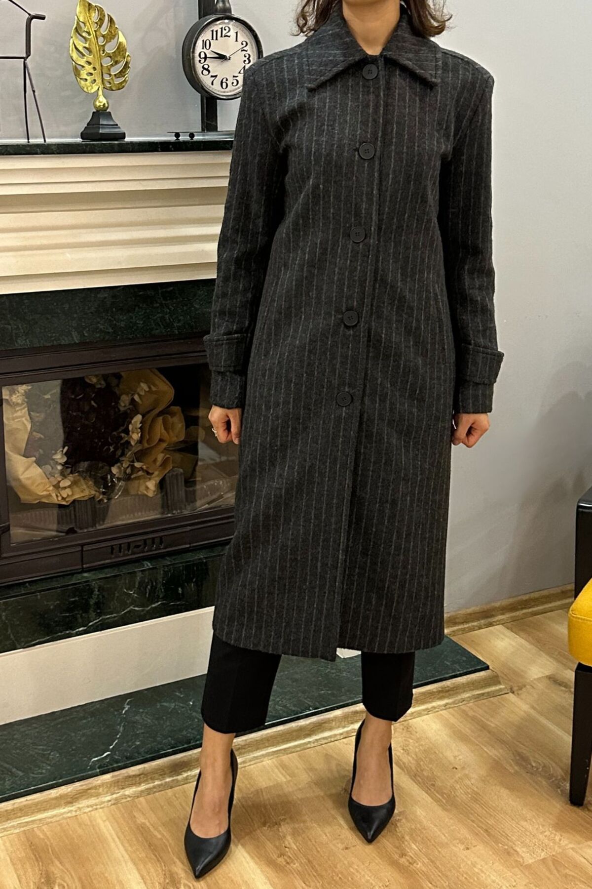 SeHlen Butik  Boydan Düğmeli Çizgili Siyah Kaşe Palto - Görsel 6