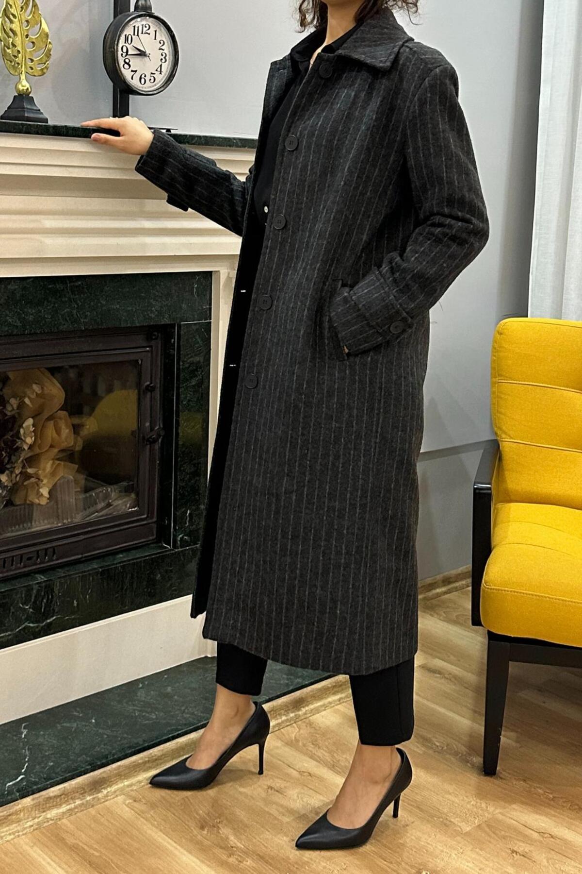 SeHlen Butik  Boydan Düğmeli Çizgili Siyah Kaşe Palto - Görsel 3