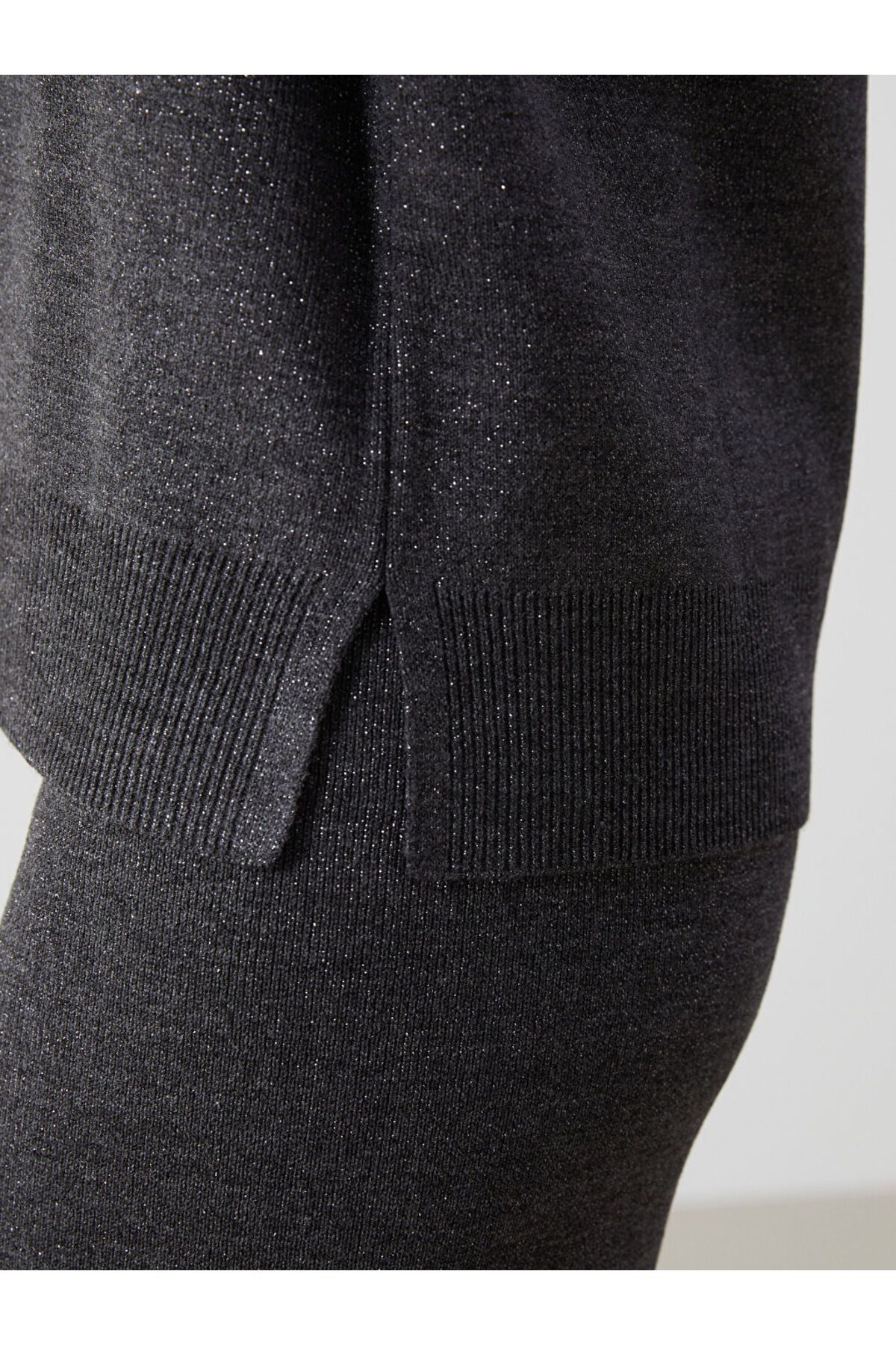 LC Waikiki-Lcw Comfort Anthracite Crew Neck Shiny Look Women's Knitwear Sweater 3