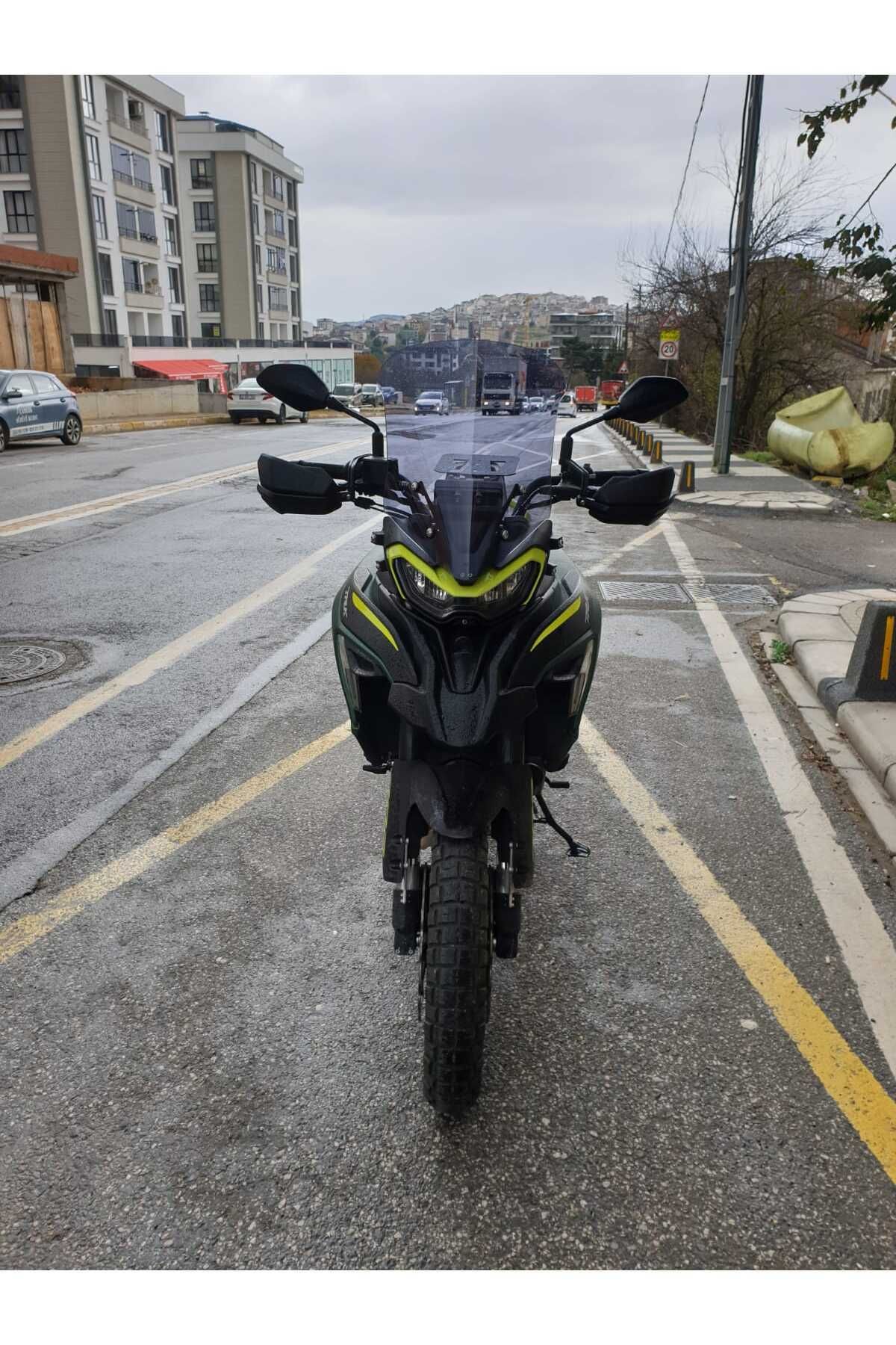 Benelli TRK 702 X Siperlik Ön Cam 2025 Model 51cm Füme Renkli 4mm 2. TASARIM