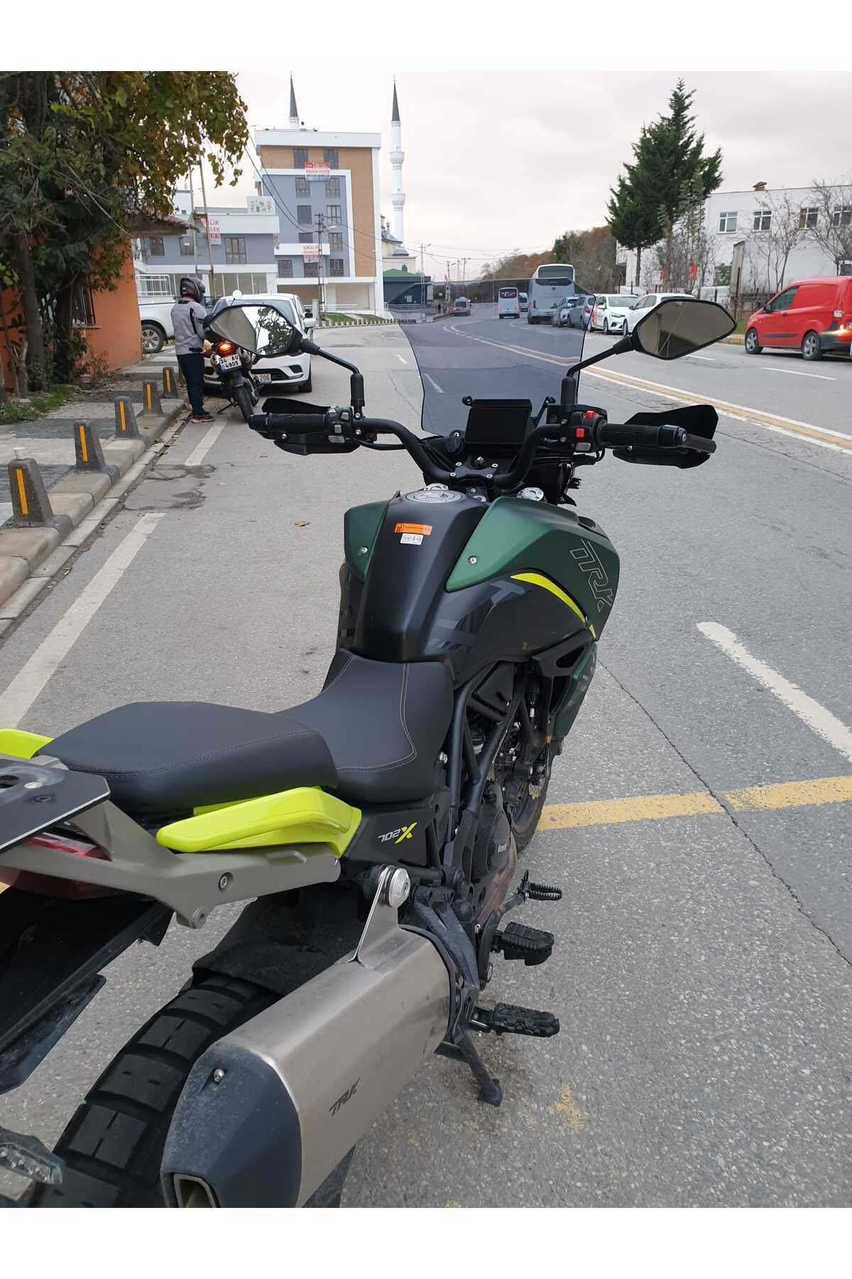 Benelli TRK 702 X Siperlik Ön Cam 2025 Model 51cm Füme Renkli 4mm 4mm 1. TASARIM