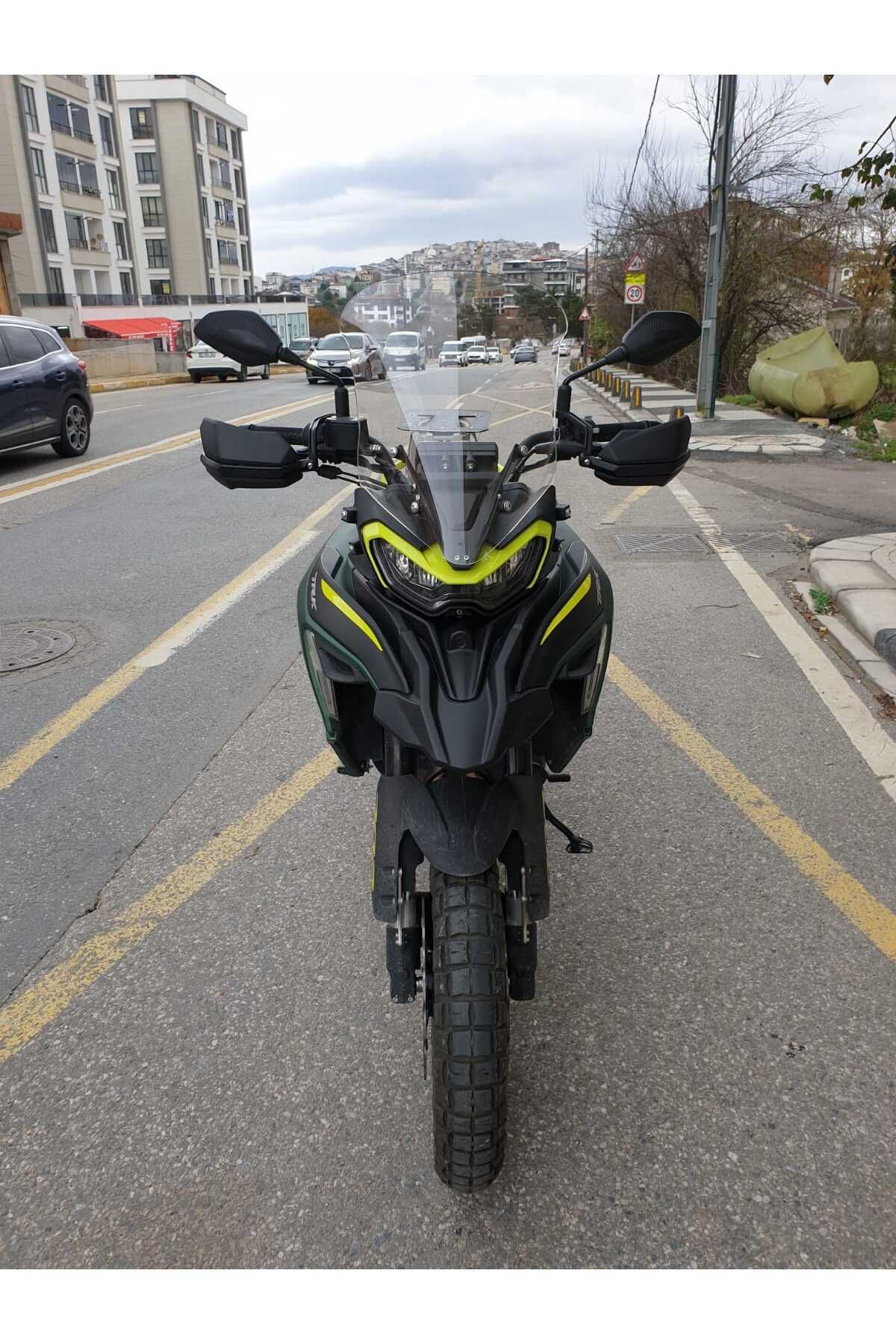 Benelli TRK 702 X Siperlik Ön Cam 2025 Model 51cm Şeffaf Renkli 4mm 2. TASARIM