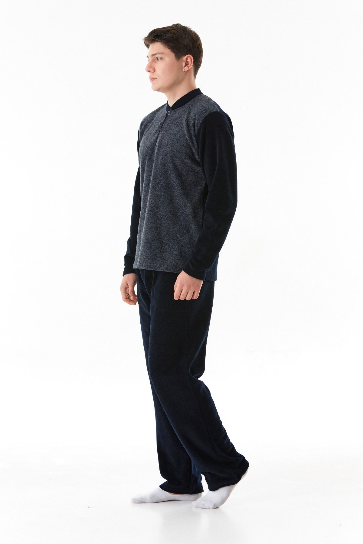 Fulla Moda-Комплект пижама от полар с копчета и яка на точки 2