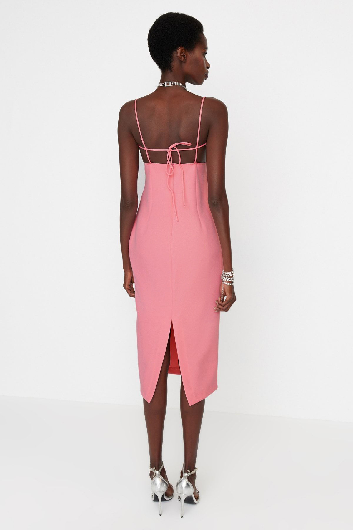 Trendyol Collection-Ανοιχτό ροζ Κομψό βραδινό φόρεμα με υφαντό φόδρα TPRSS22EL3197 5