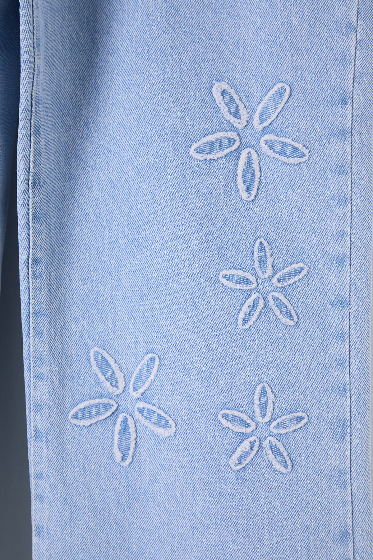 Trendyolmilla  Açık Mavi Çiçek Nakışlı Yüksek Bel Wide Leg Geniş Paça %100 Pamuk Non-Stretch Jeans TWOSS25JE00047 - Görsel 7