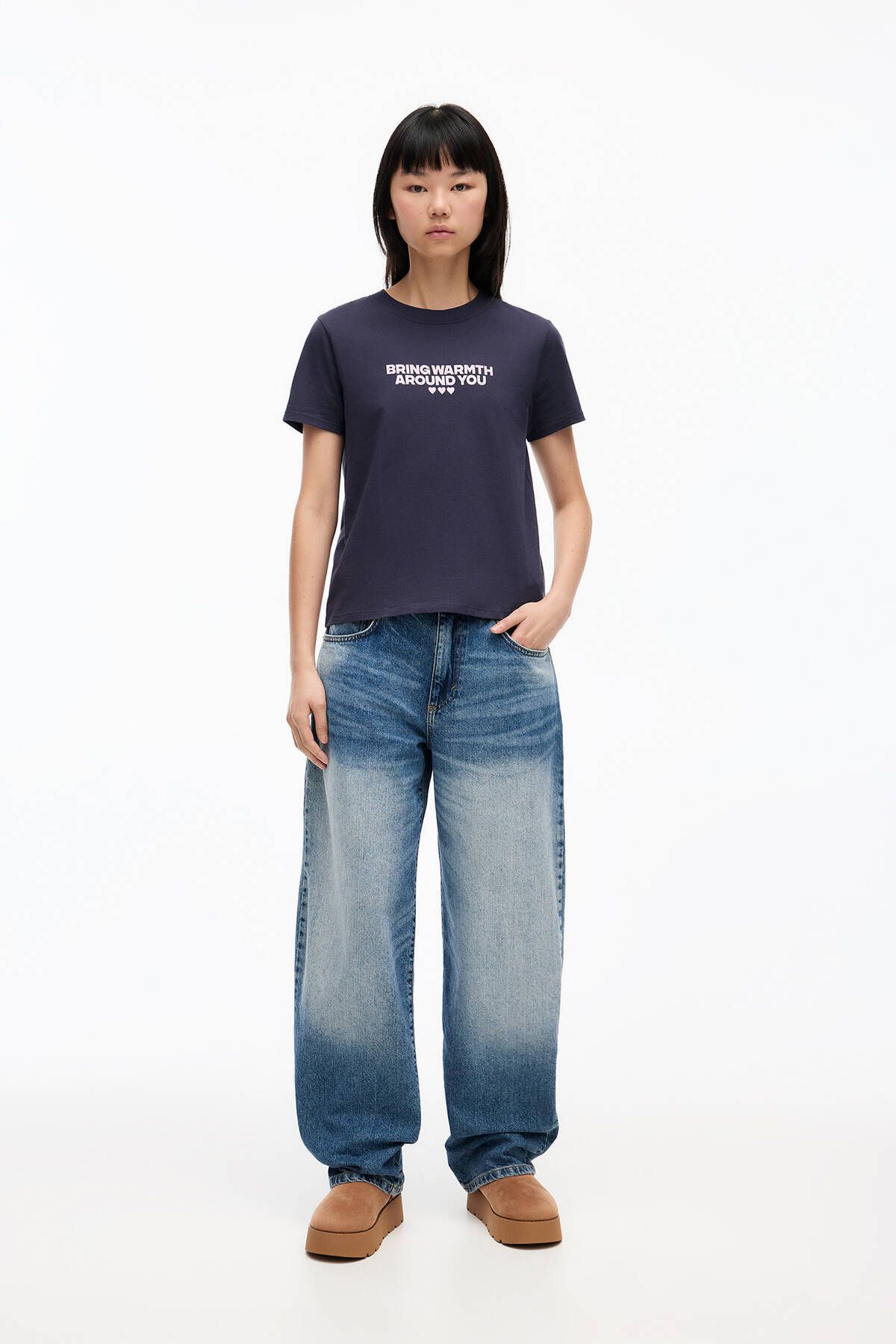 خرید تی‌شرت زنانه نخی با طرح قلب و نوشته Pull & Bear