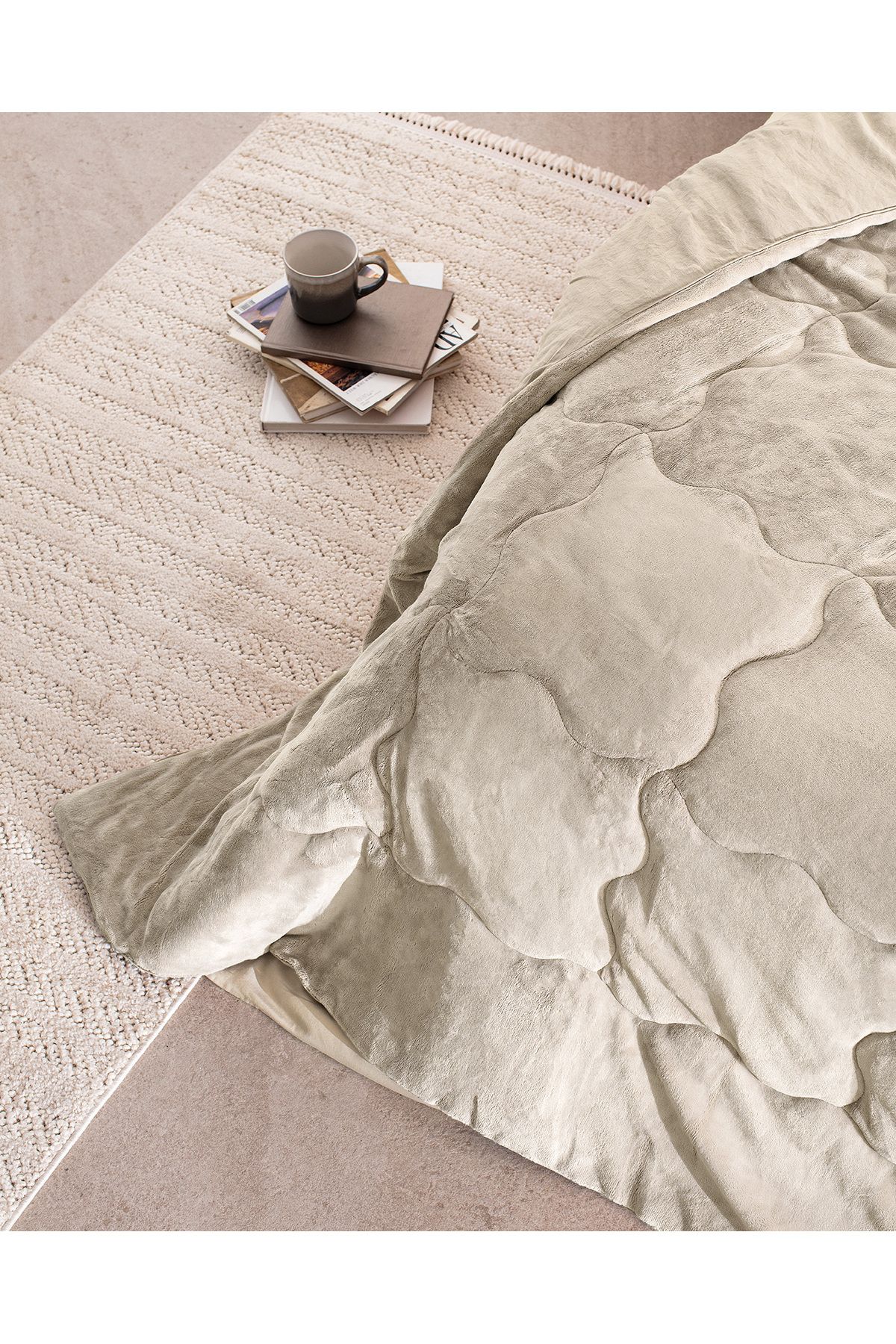 Madame Coco-Beige Kaira Single Comforter Set 2