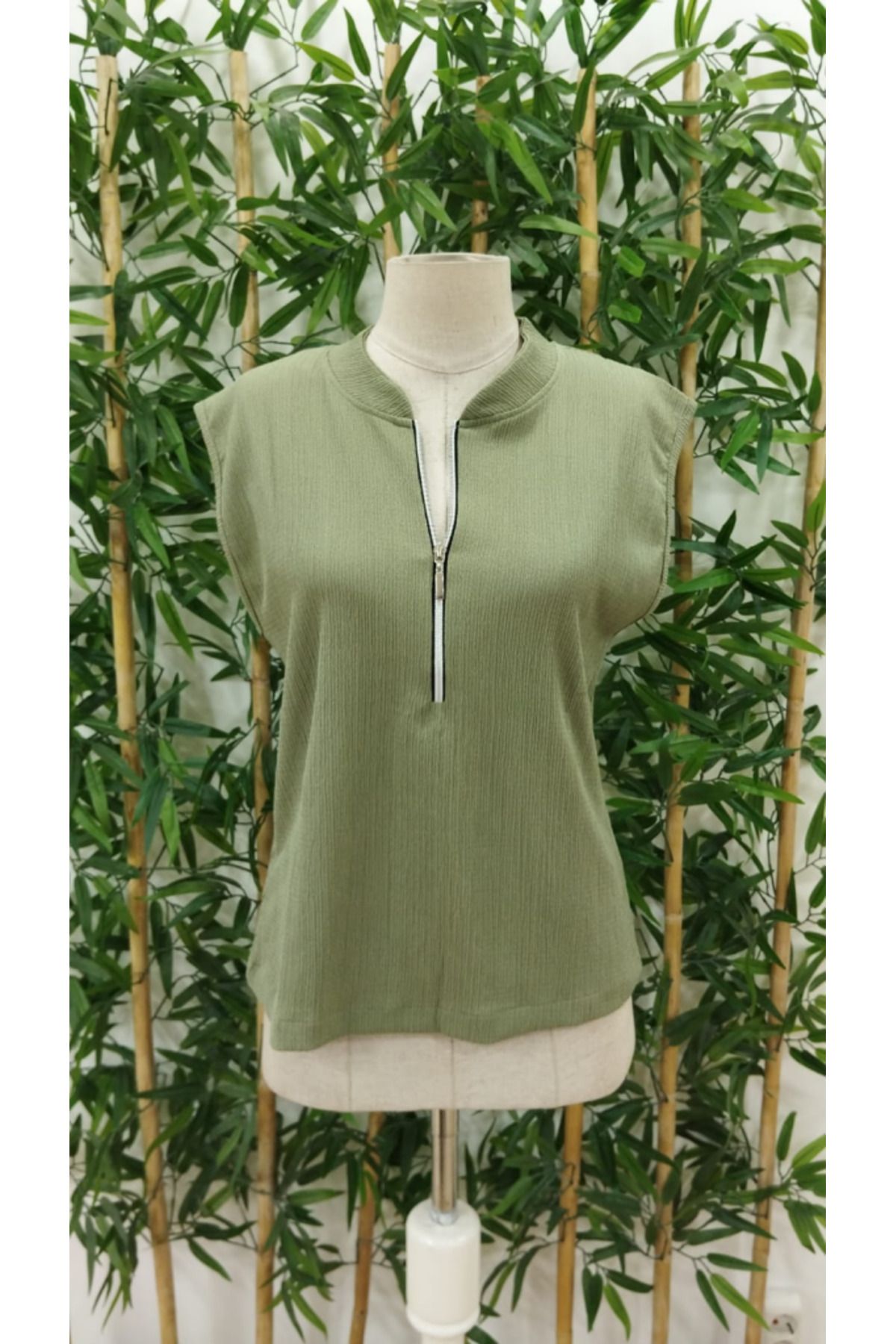 Miracle Omni-Women's Judge Collar Zippered Wrap Blouse 4
