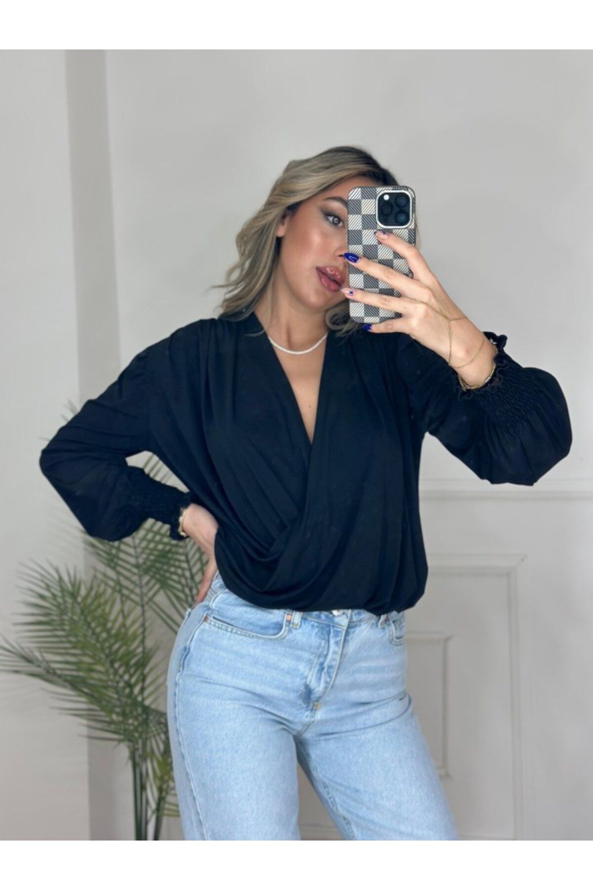 MRA Fashion Kadın Uzun Kollu Dökümlü Kruvaze Yaka Kol Ucu Gipeli Sandy Bluz