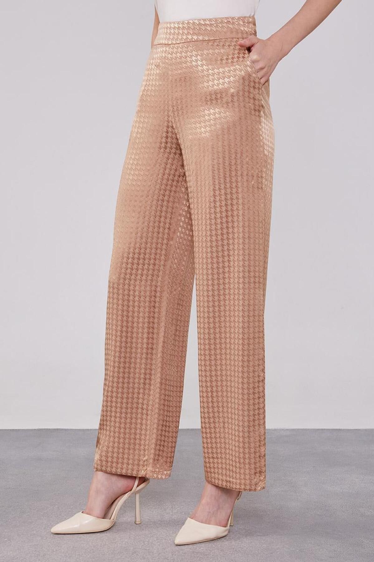 Levidor-Camel Houndstooth Patterned Set - Jacket and Top 5