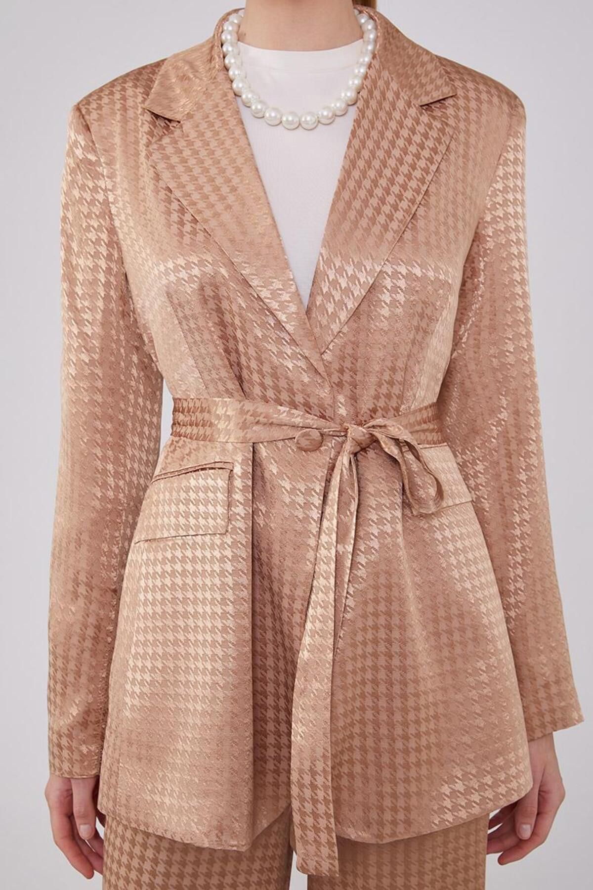 Levidor-Camel Houndstooth Patterned Set - Jacket and Top 4