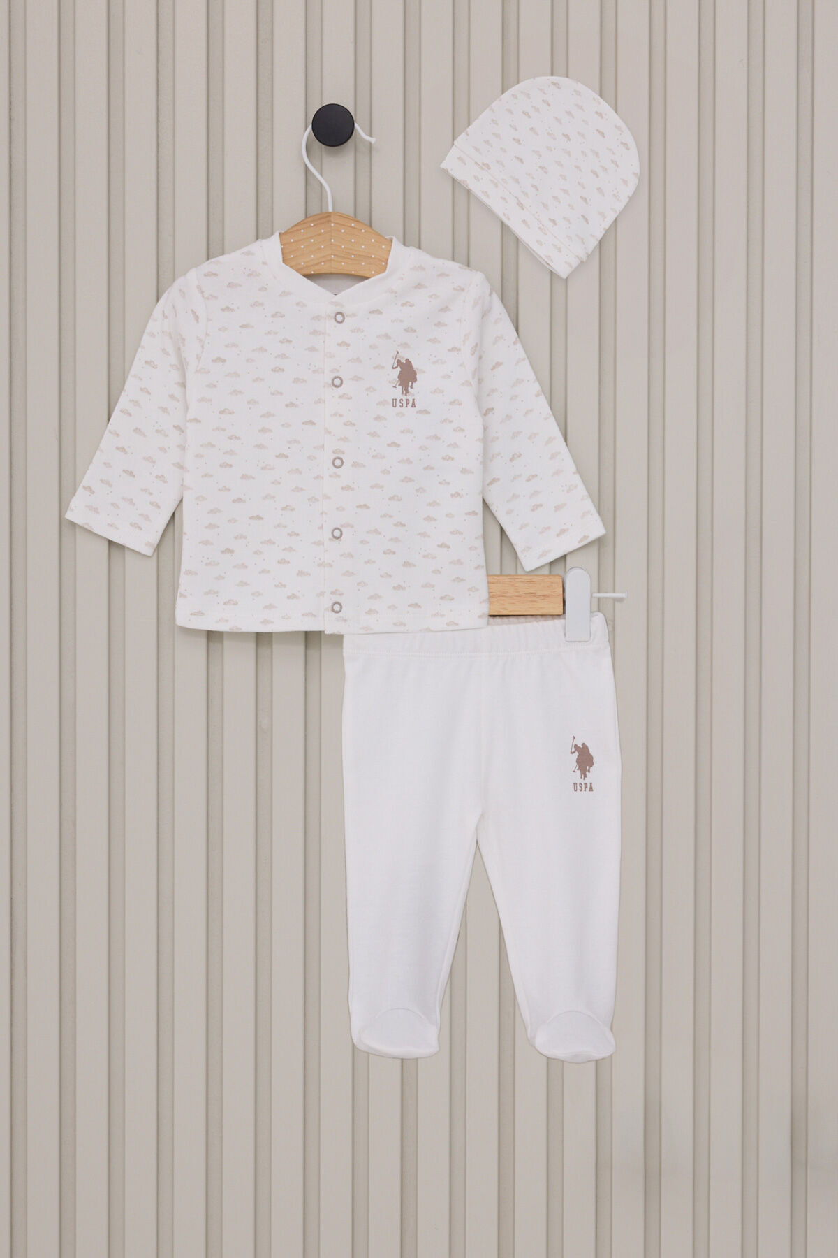 یو اس پولو سرویس سه تکه نوزادی پسرانه سفید یو اس پولو سرویس سه تکه نوزادی پسرانه سفید