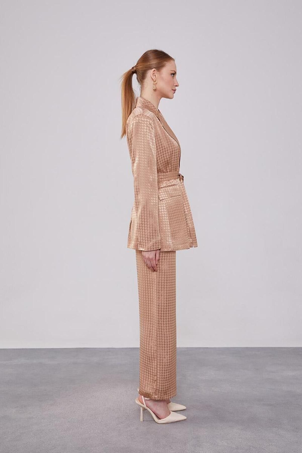 Levidor-Camel Houndstooth Patterned Set - Jacket and Top 6