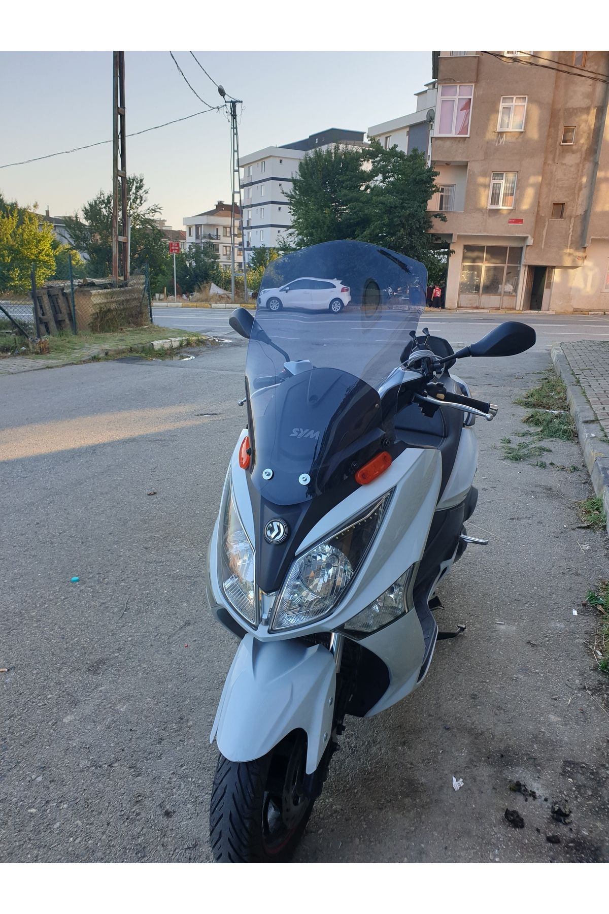 SYM Joymax 250 İ Siperlik Ön Cam 2013 2016 Model 75cm Füme Renkli 4mm UZUN CAM