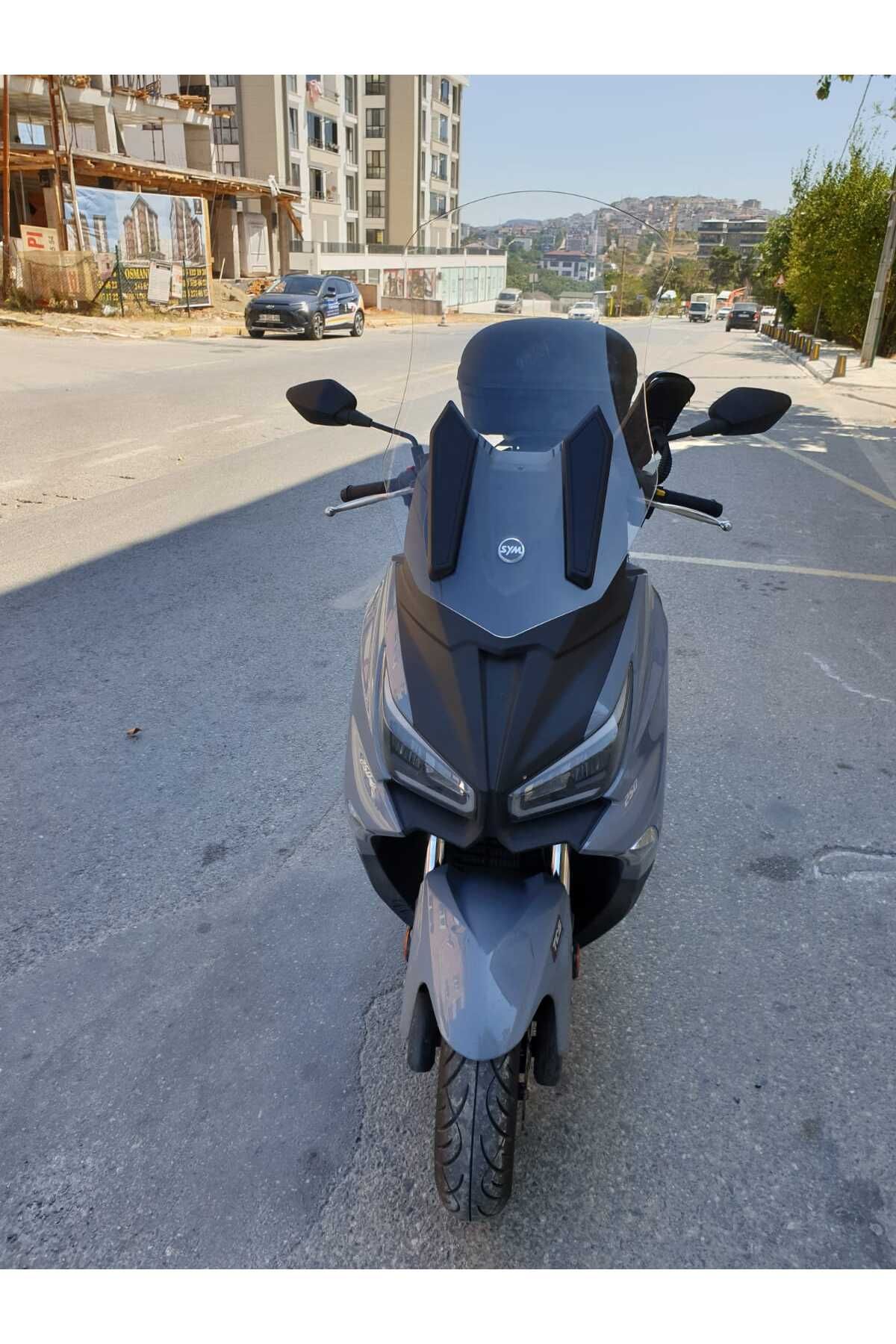 SYM Joymax Z Plus Siperlik Ön Cam 2023-2025 Model 70cm Şeffaf Renkli 4mm