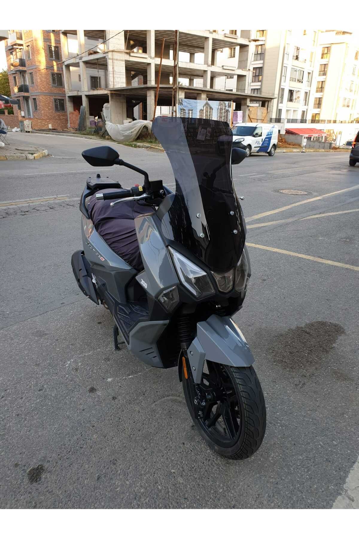 SYM Joyride 300 Siperlik Ön Cam 2023-2025 Model 65cm Siyah Renkli 4mm ORTA BOYLU CAM