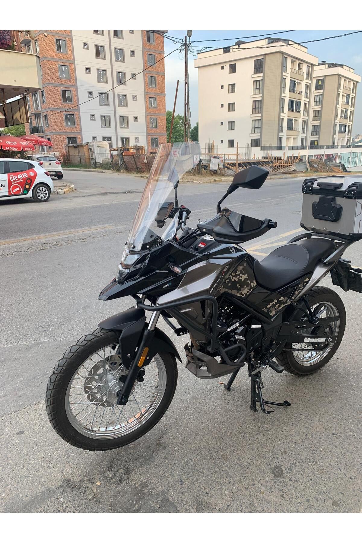 SYM NHT 200 Siperlik Ön Cam 2023-2025 Model 50cm Şeffaf Renkli 4mm