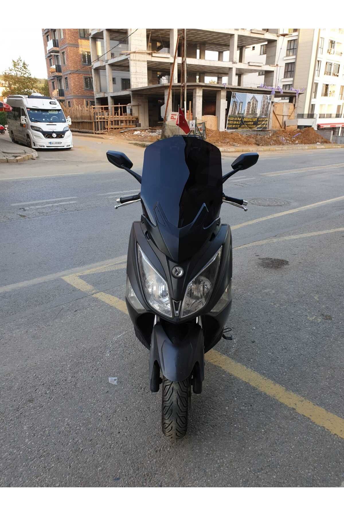 SYM Joymax 250 İ Siperlik Ön Cam 2015 2016 Model 65cm Siyah Renkli 4mm APARAT GÖNDERİLMEYECEK