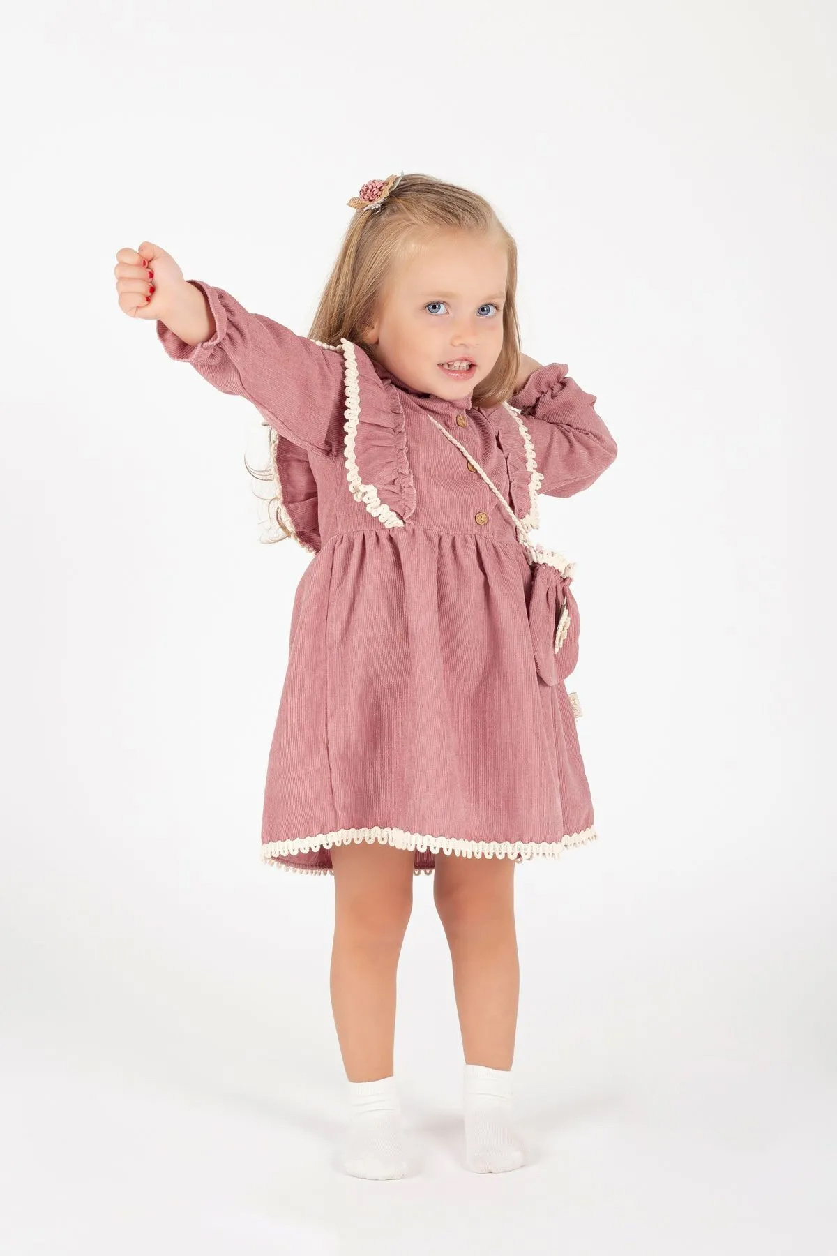 MİNİKO KİDS KIZ BEBEK UZUN KOL PAPATYA DESENLİ ÇANTALI BAYRAMLIK ELBİSE fotoğrafı 2 (önizleme)