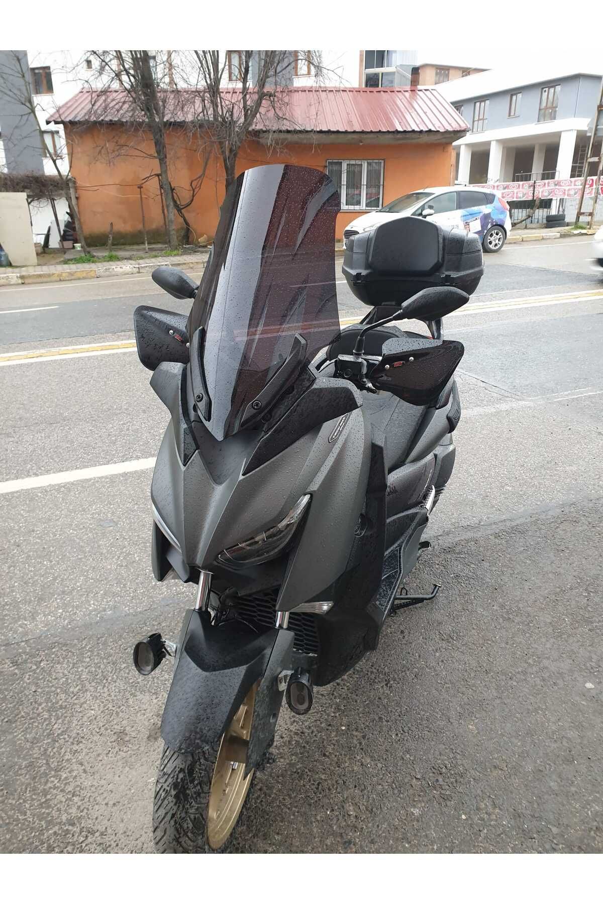 Yamaha Xmax 250 Siperlik Ön Cam 2018 2022 Model 65cm Siyah Renkli 4mm ORTA BOYLU CAM