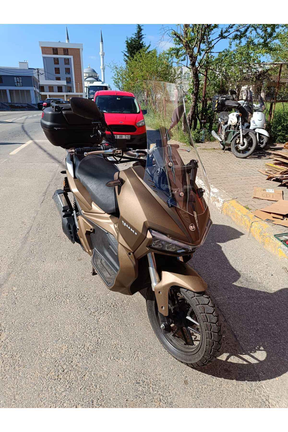 Yuki Adventure 150 Siperlik Ön Cam 2023-2025 Model 65cm Şeffaf Renkli 4mm ORTA BOYLU CAM