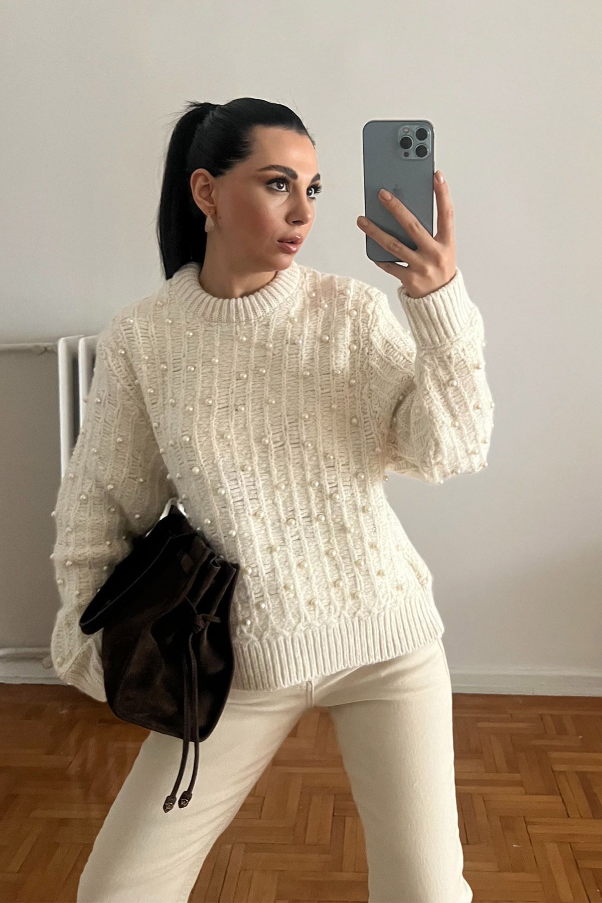 Seda Yalçın Atelier-Creamy Pearl Crew Neck Premium Sweater 4