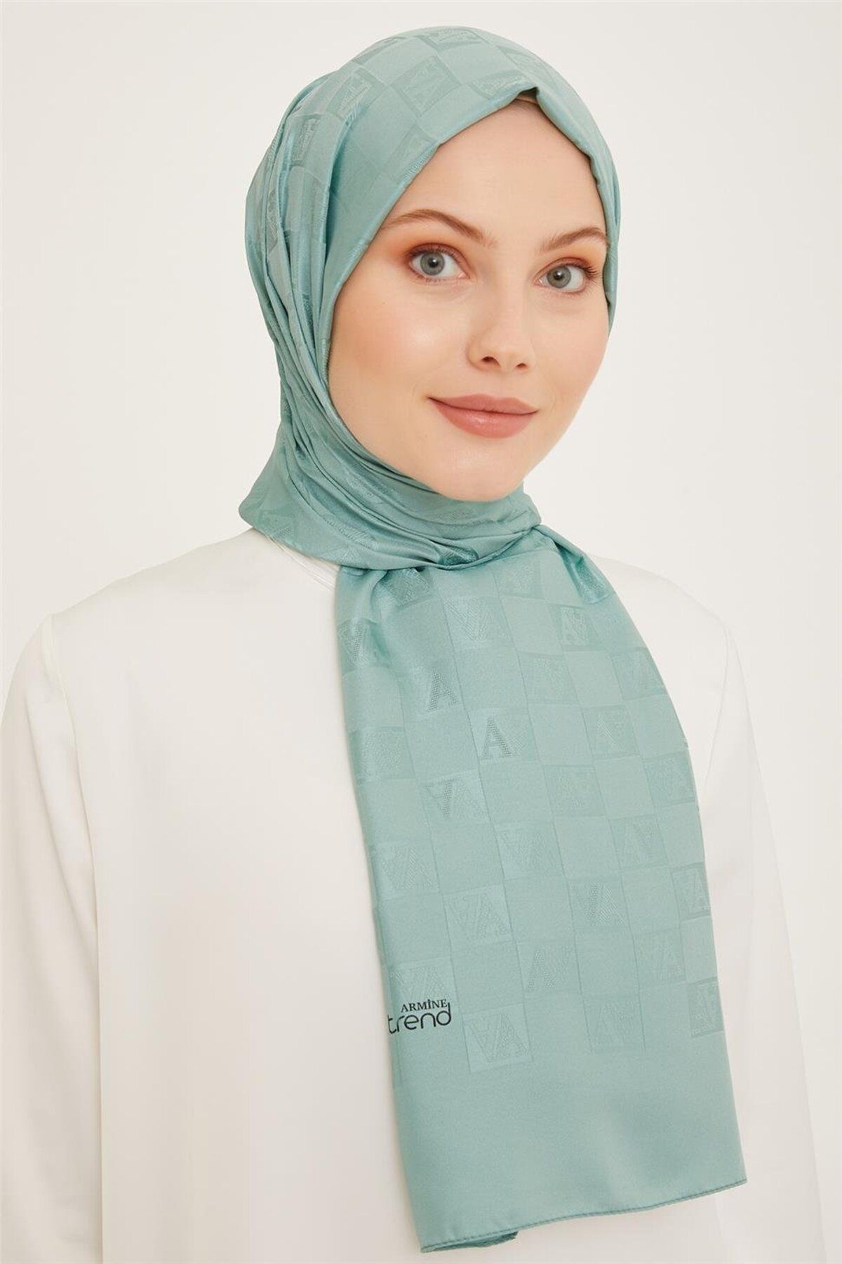 Armine-Pearl Monogram Trend Shawl - 3 72 57 1