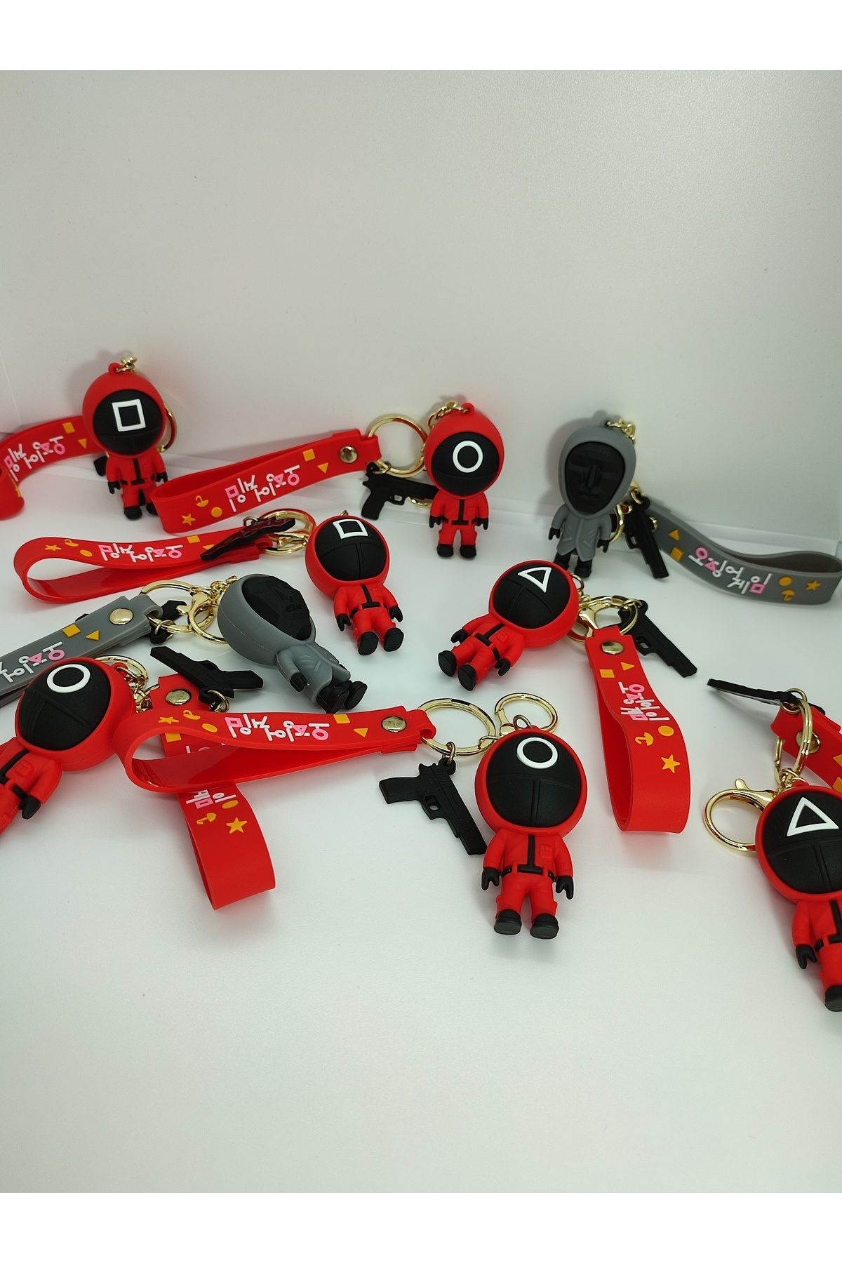 Mia Giyim-Squid Game Themed Luxury 3D Keychain and Bag Accessory 4