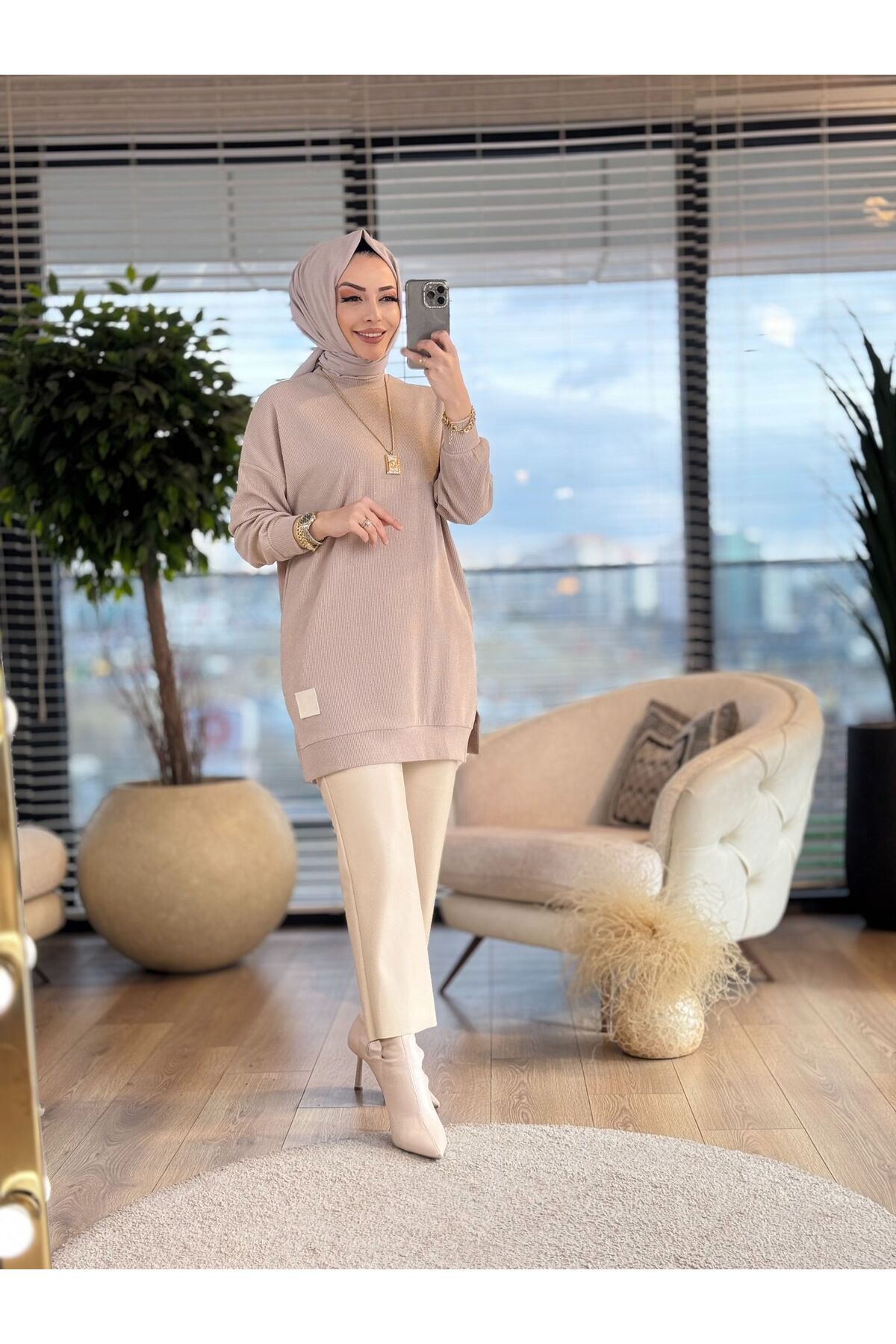 ALANURMODA Eteği Bantlı Yırtmaçlı Tunik Fiyatı, Yorumları - Trendyol