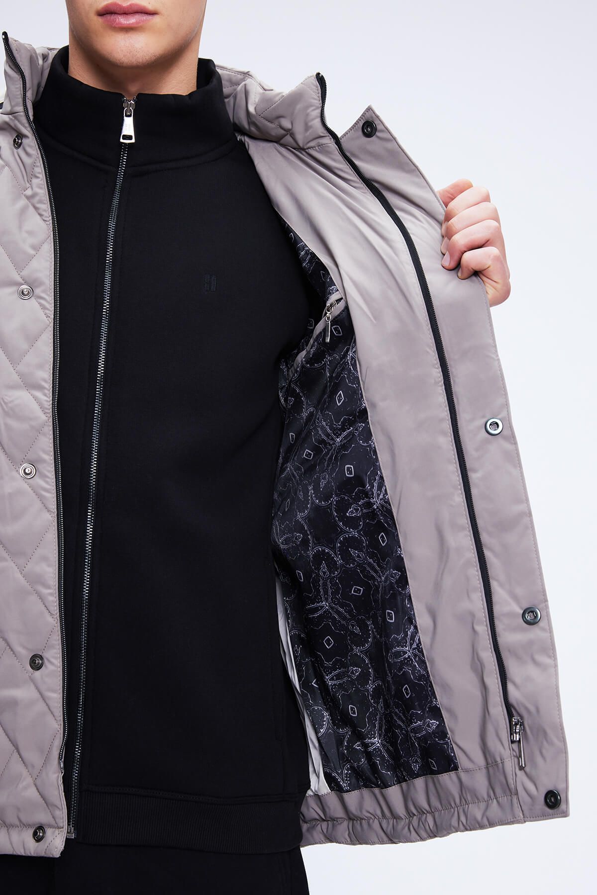 Hatemoğlu-Mink Dynamic Fit Prevailing Collar Patterned Quilted Hooded Coat 4