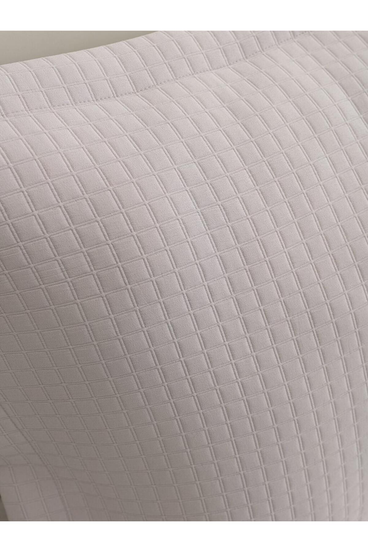 LC Waikiki-Lcw Home Single Self Patterned Bedspread and Pillowcase (S2) 4
