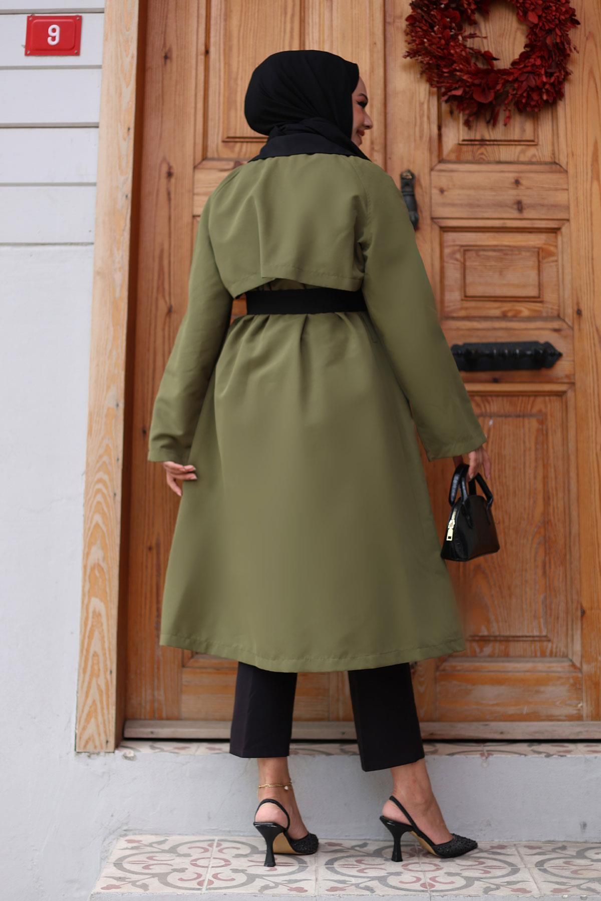 Herita-Trenchcoat mit Knopfleiste vorn und Verzierung - UK 5