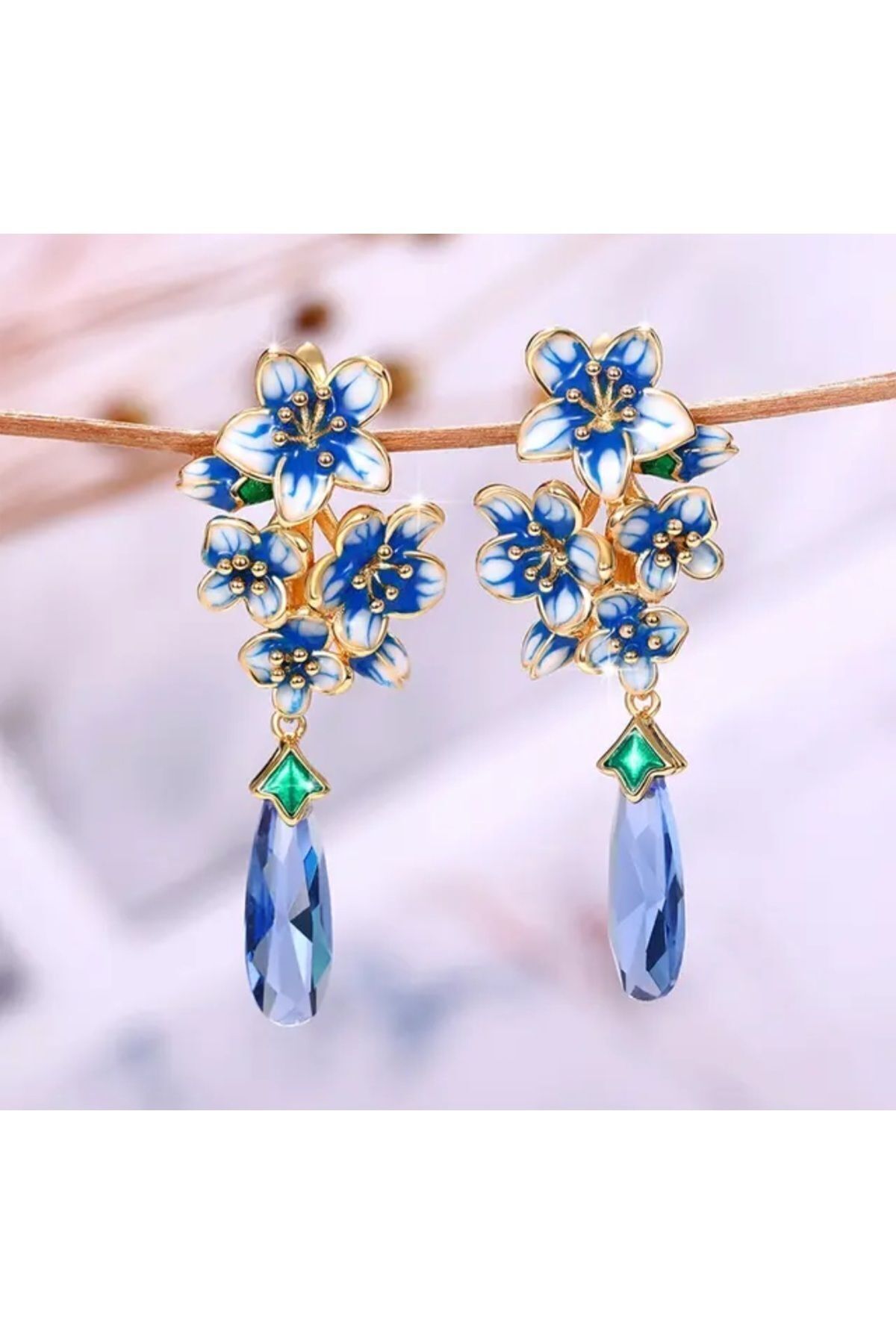 GOLD PLATED ENAMELED BLUE CRYSTAL STONE EARRINGS