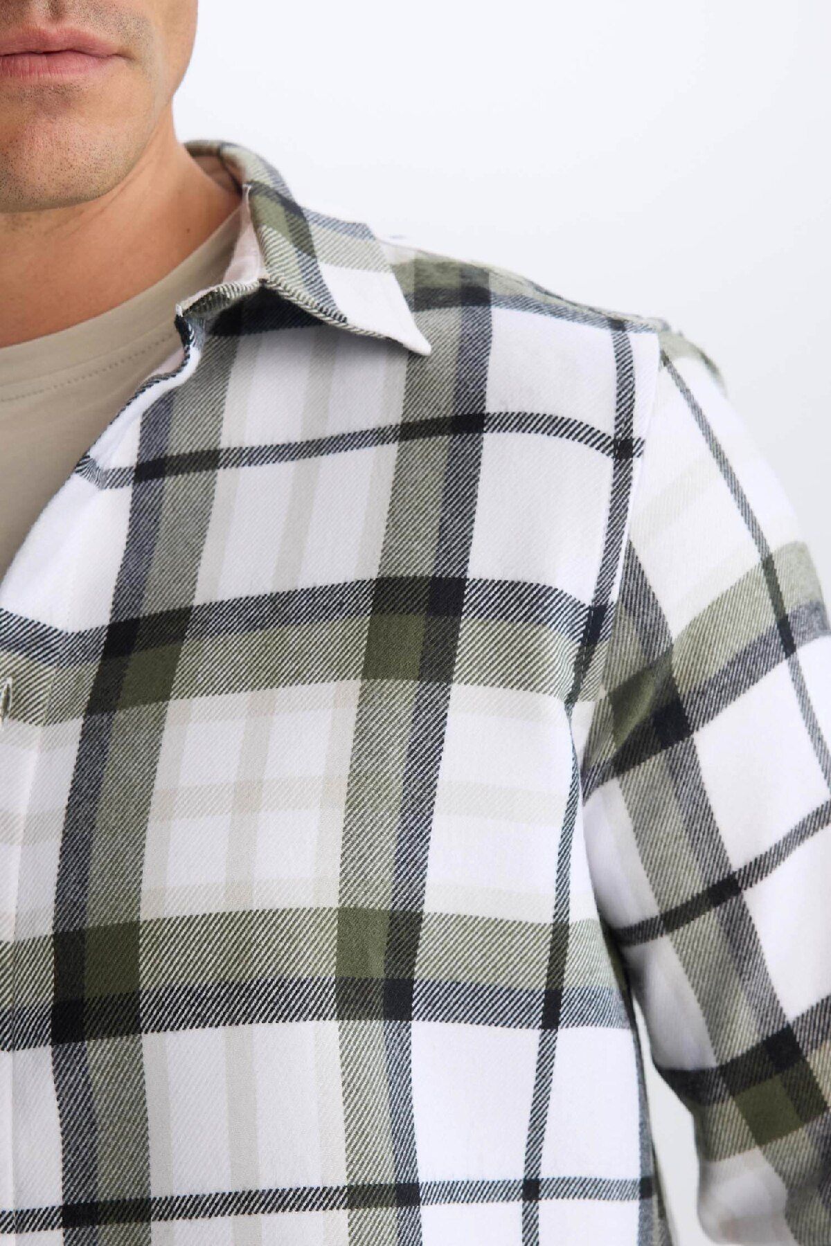 DeFacto-Regular Fit Polo Neck Checked Cotton Long Sleeve Shirt D7555Ax24Au 5