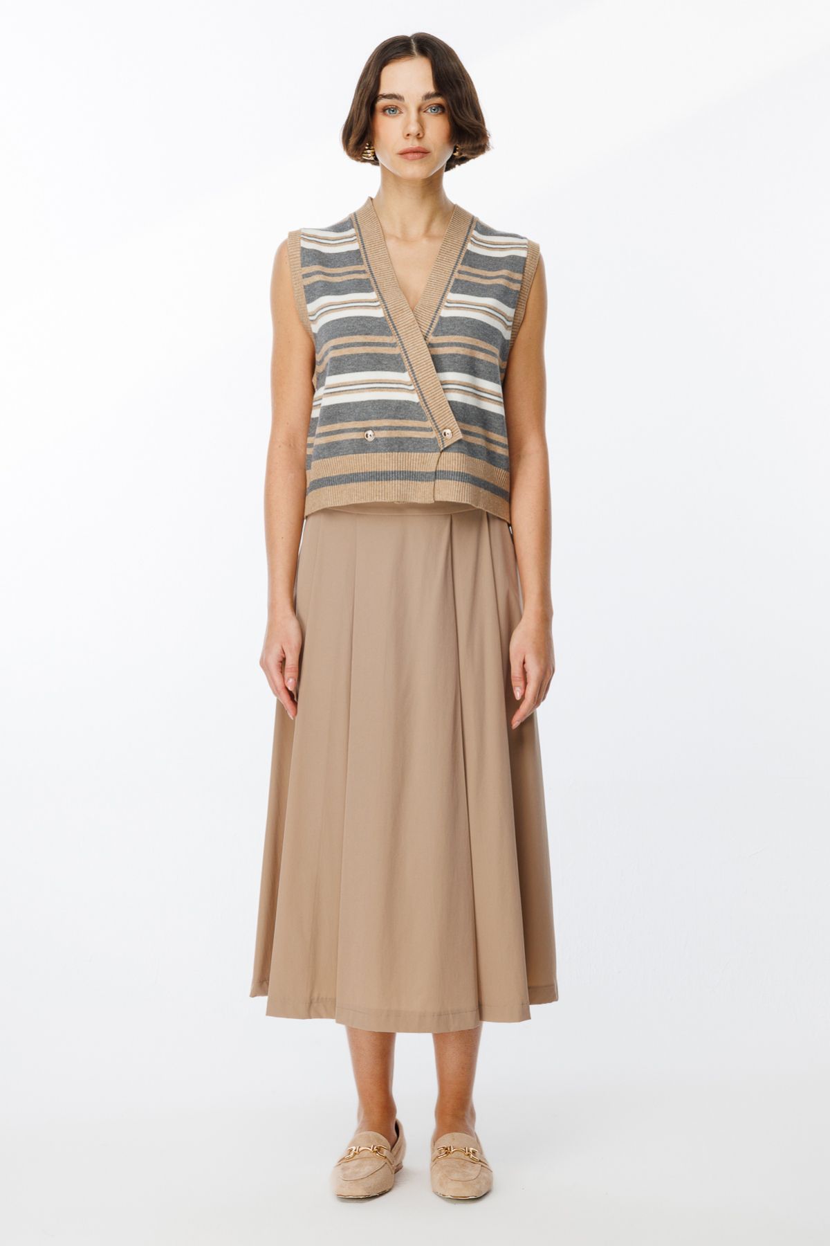 ON-Pleated Midi Skirt 1