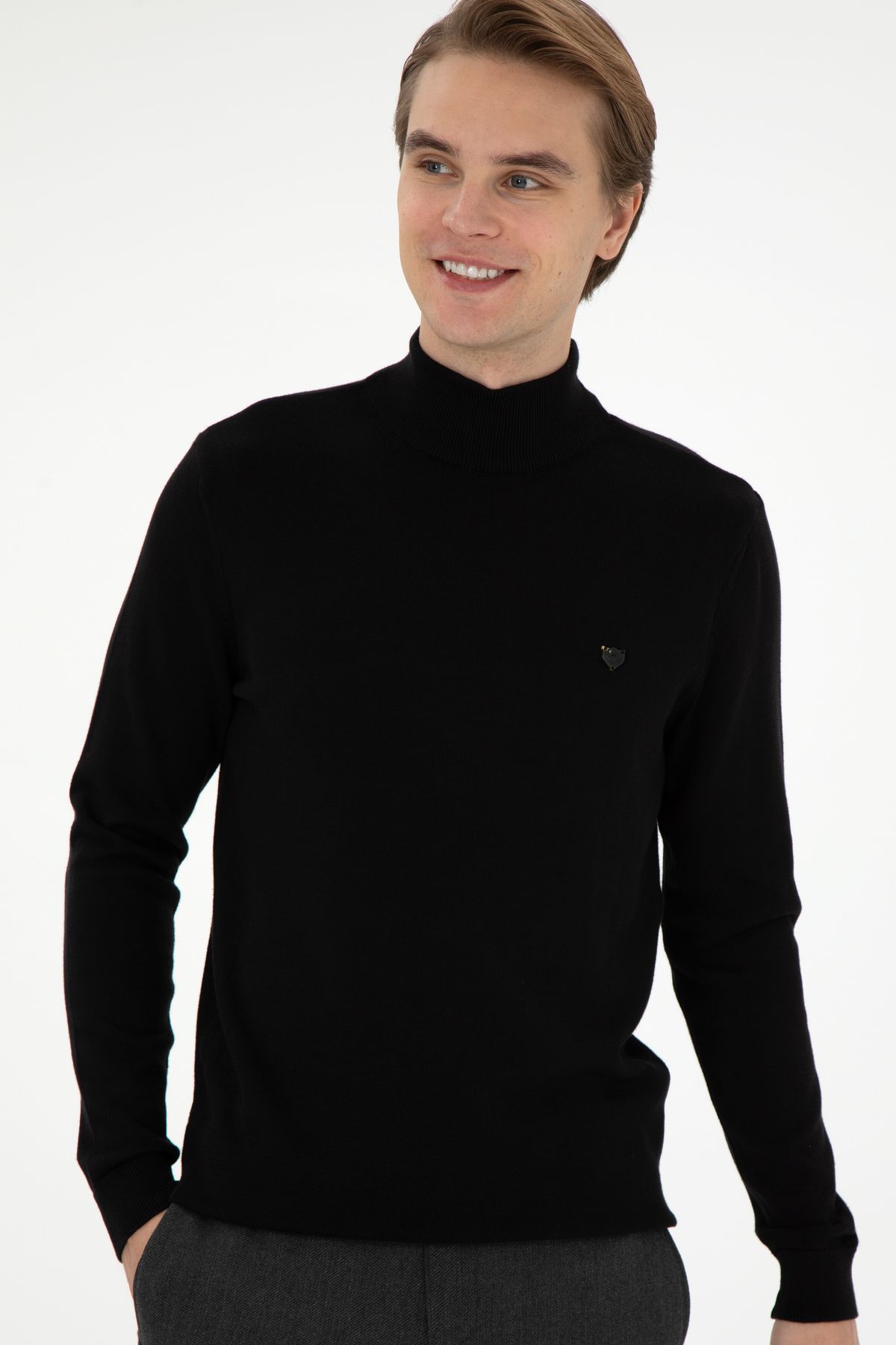 U.S. Polo Assn.-Men's Black Basic Sweater 50294771 -Vr046 3