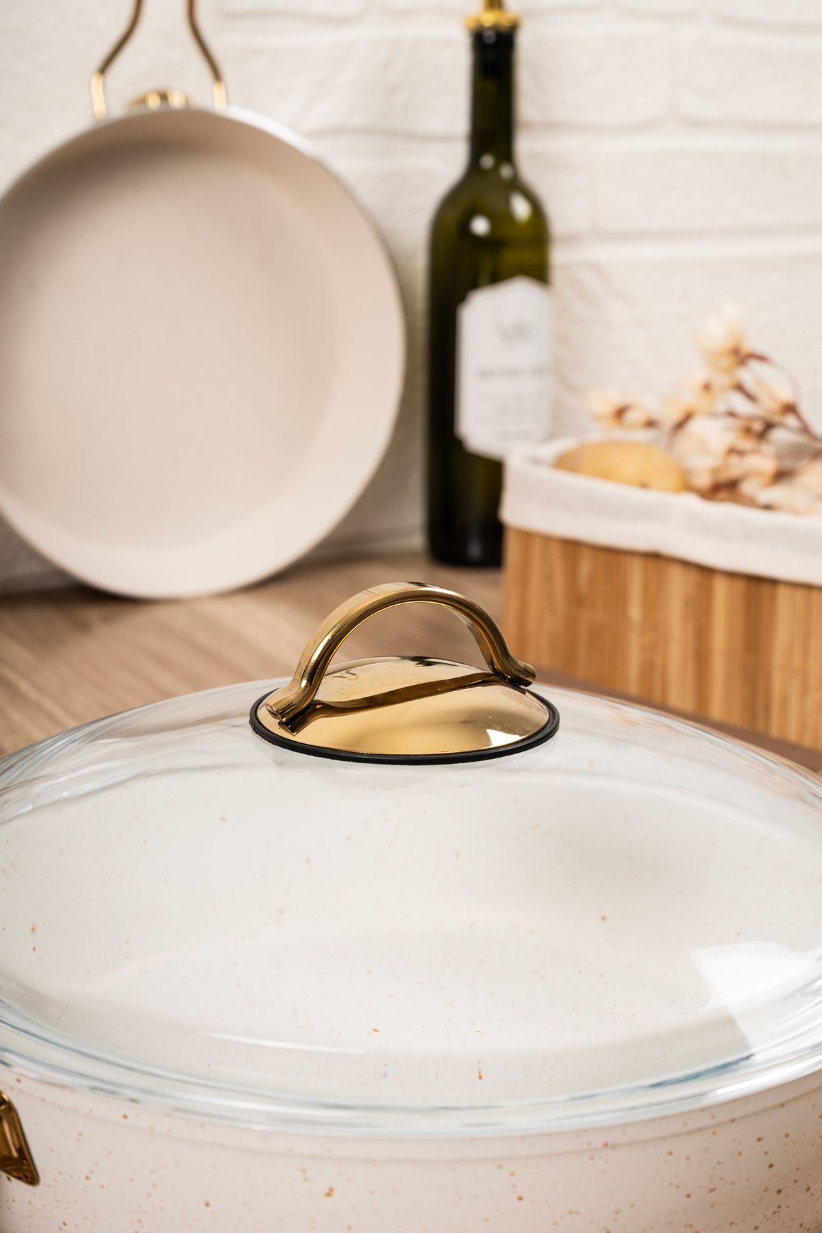 çarşıdayız-7 Pieces White Granite Cookware Set - Stylish and Durable Design with Metal Gold Handle 2