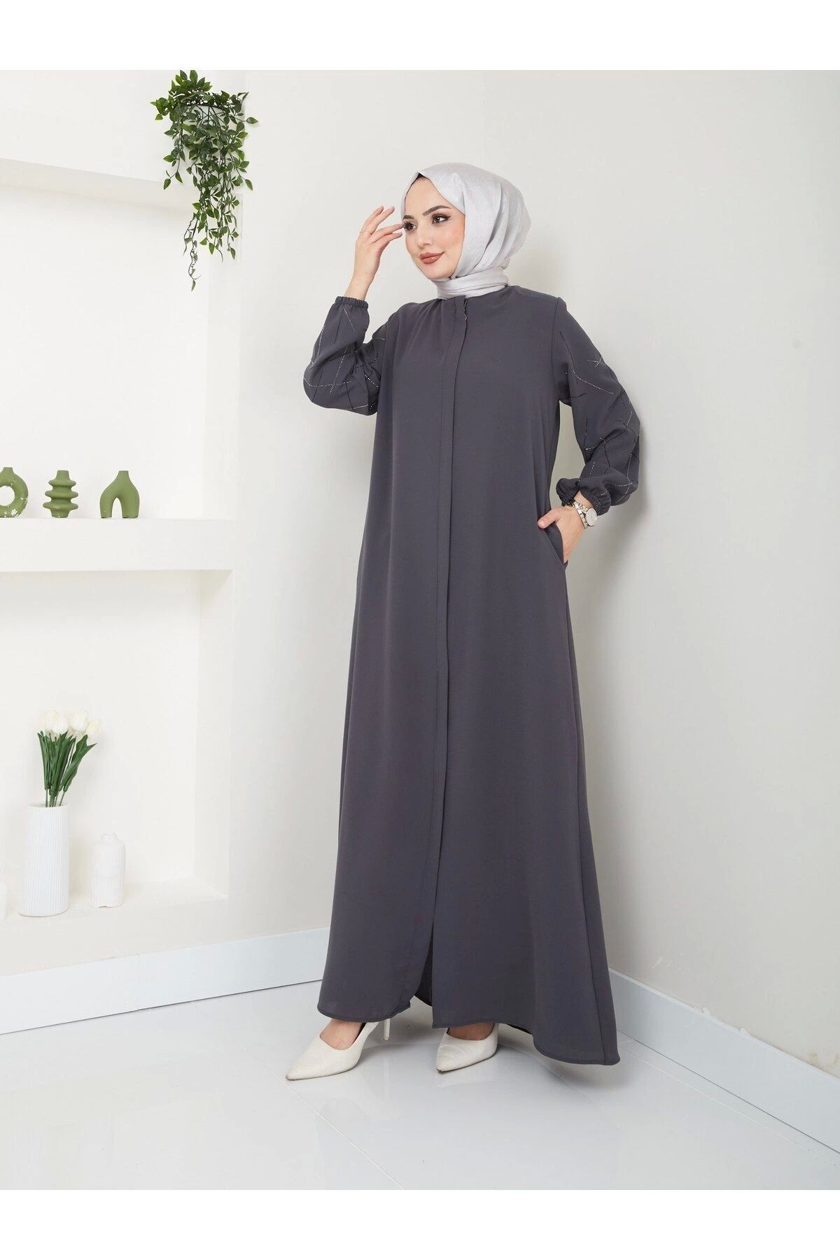complete the look image