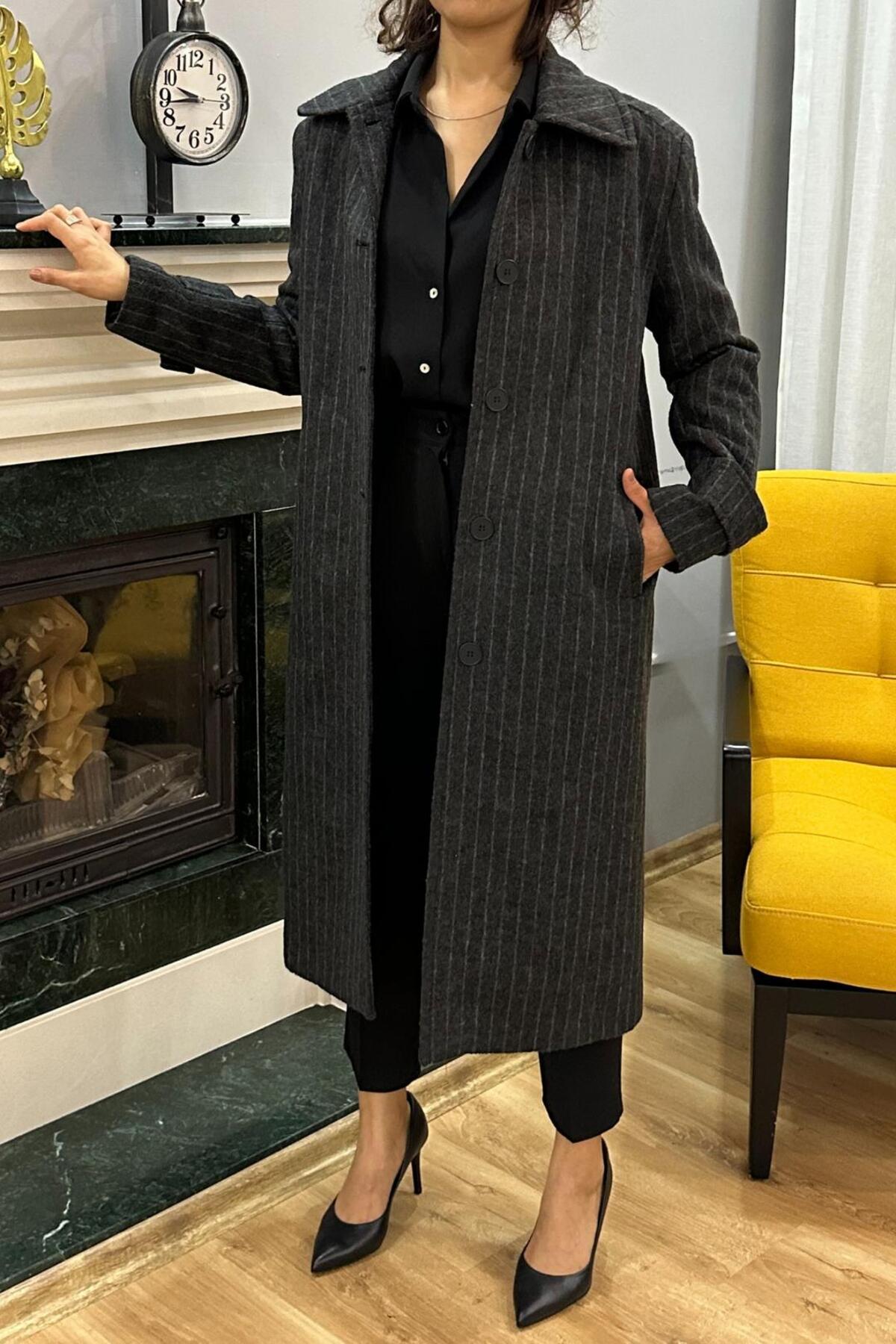 SeHlen Butik  Boydan Düğmeli Çizgili Siyah Kaşe Palto - Görsel 4