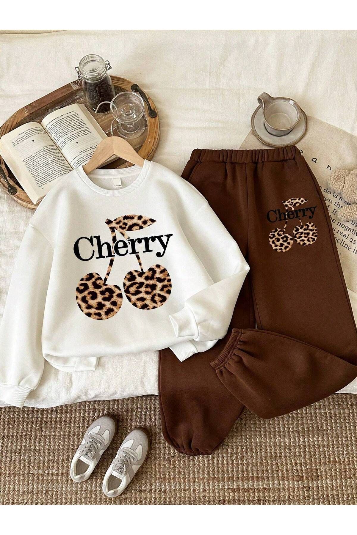 LePold-White and Brown Leopard Print Oversize Sweatshirt and Sweatpants Set - 3 Thread 1