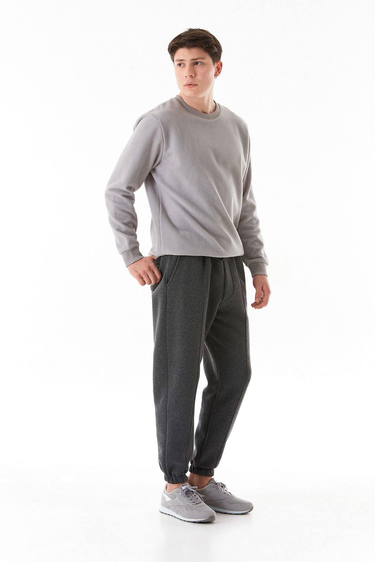 Fulla Moda-3 Yarn Elastic Waist Grassy Jogger Sweatpants 4