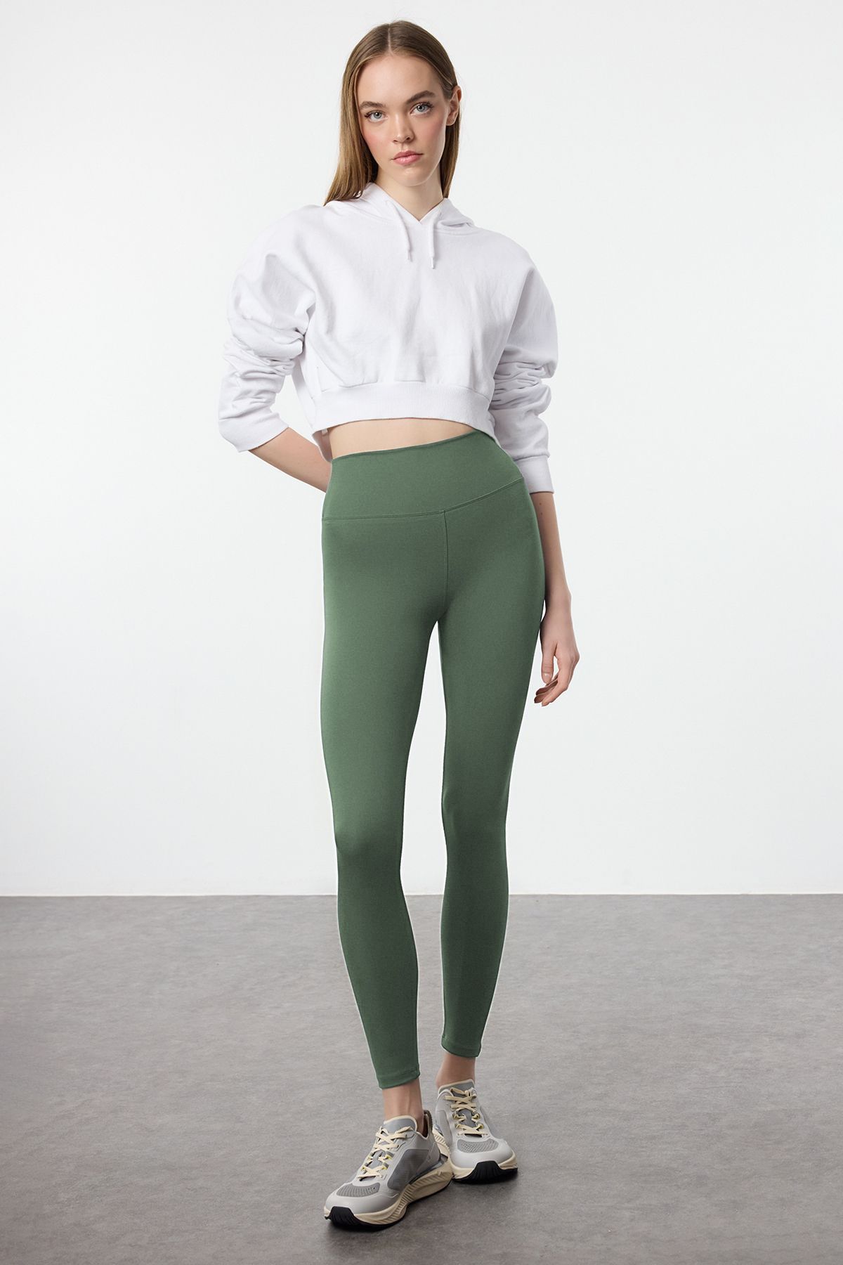 Trendyol Collection Khaki Miękka Szczotkowana Tkanina Odblaskowy Nadruk Szczegółowy Dzianinowy Sportowy Legginsy Na Całą Długość Thmaw25ty00020